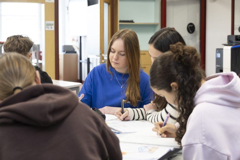 Zu geringe Deutschkenntnisse an Schulen – MS Rheindorf in Lustenau erhält Unterstützung