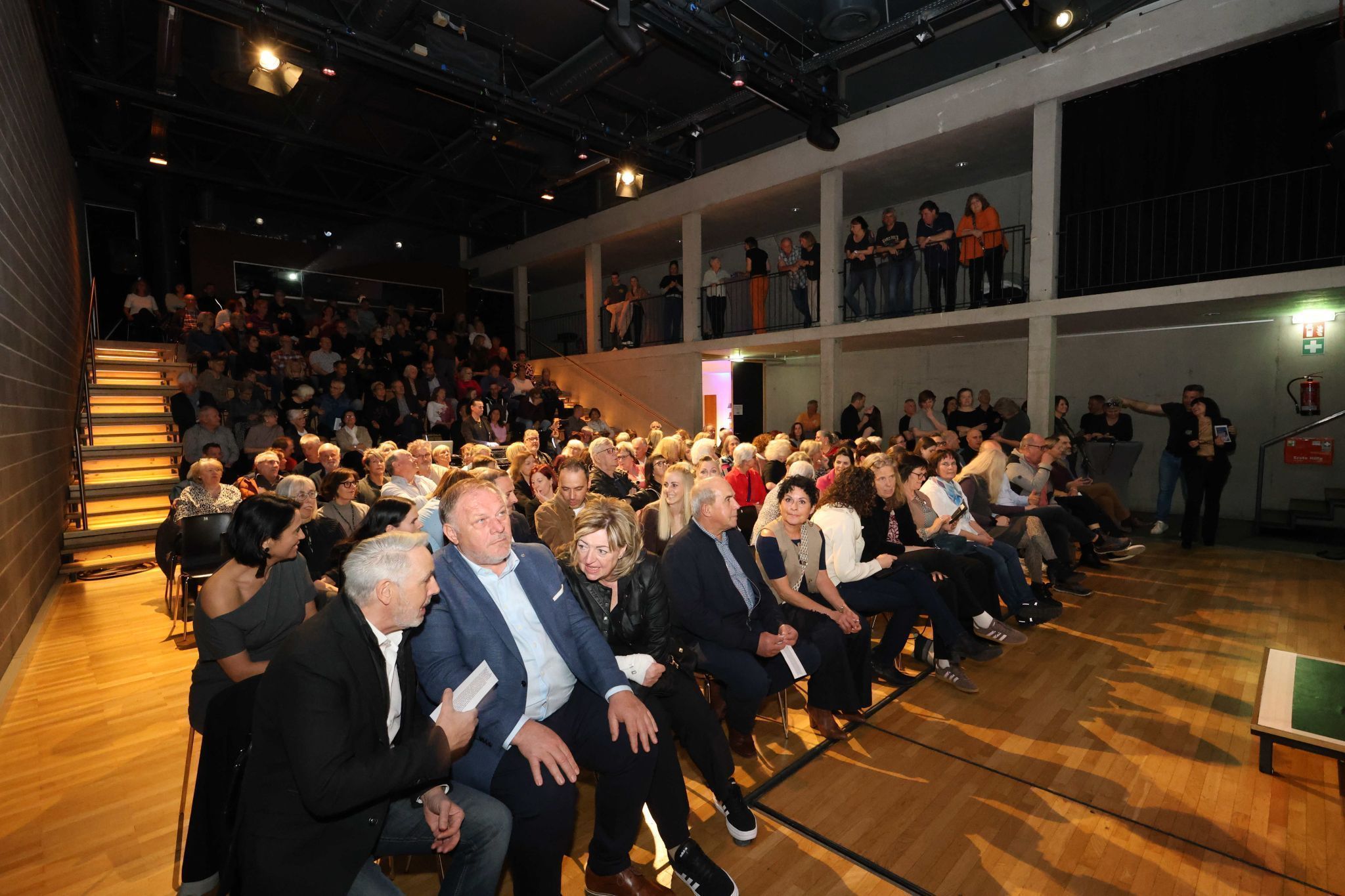 Das Publikum voller Erwartung.