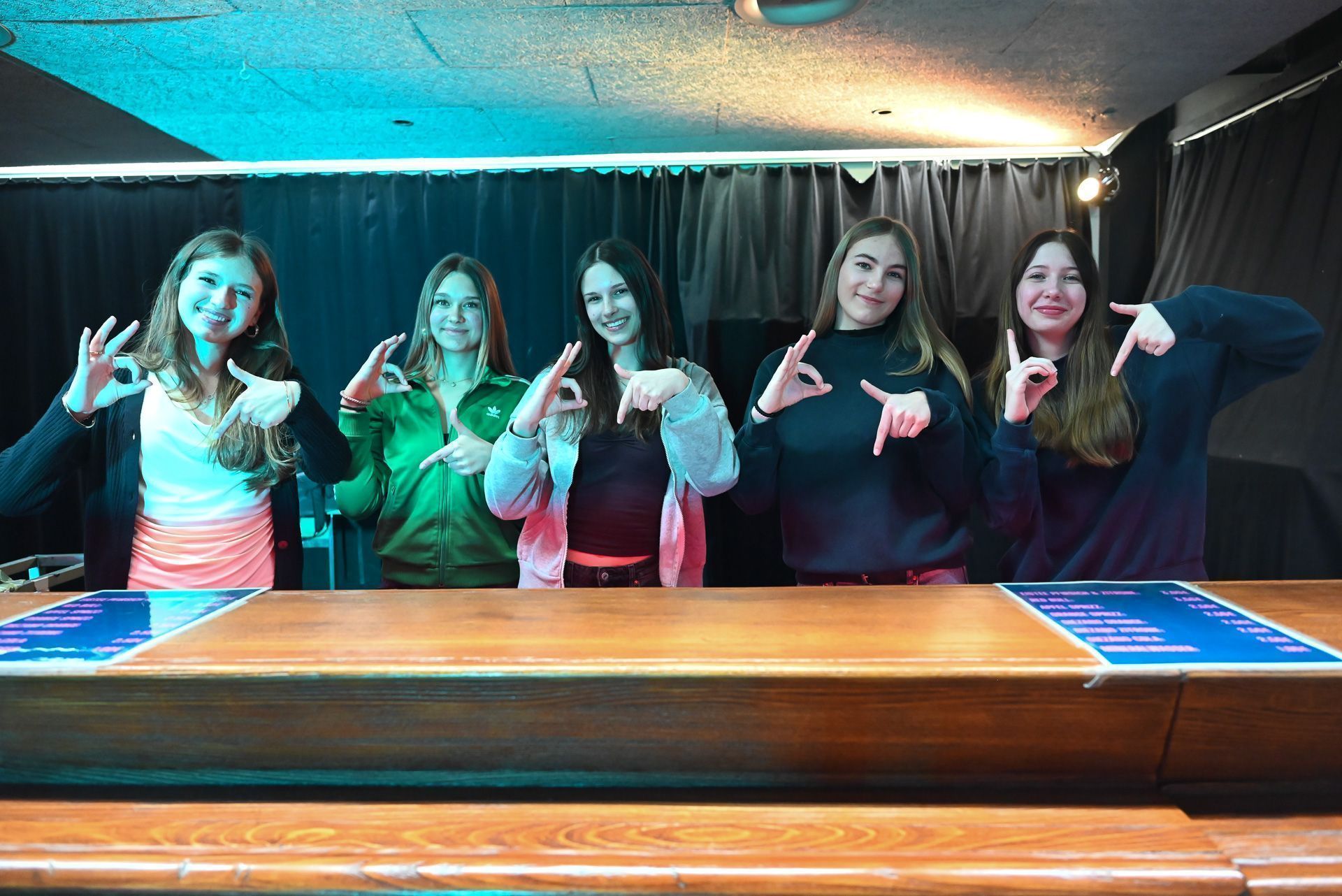 Freuten sich auf die Hype Night: Ida, Kerstin, Rebecca, Neele und Anna.