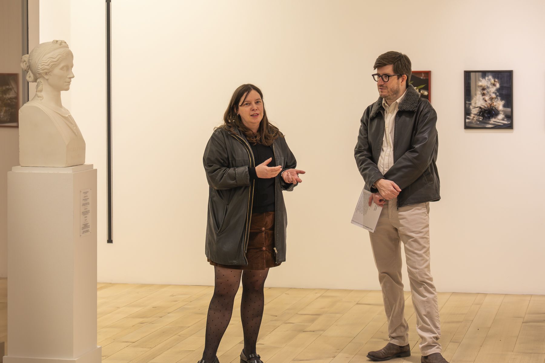 Künstlerin Susanna Hofer und Kurator Thomas Hirtenfelder im Dialog 