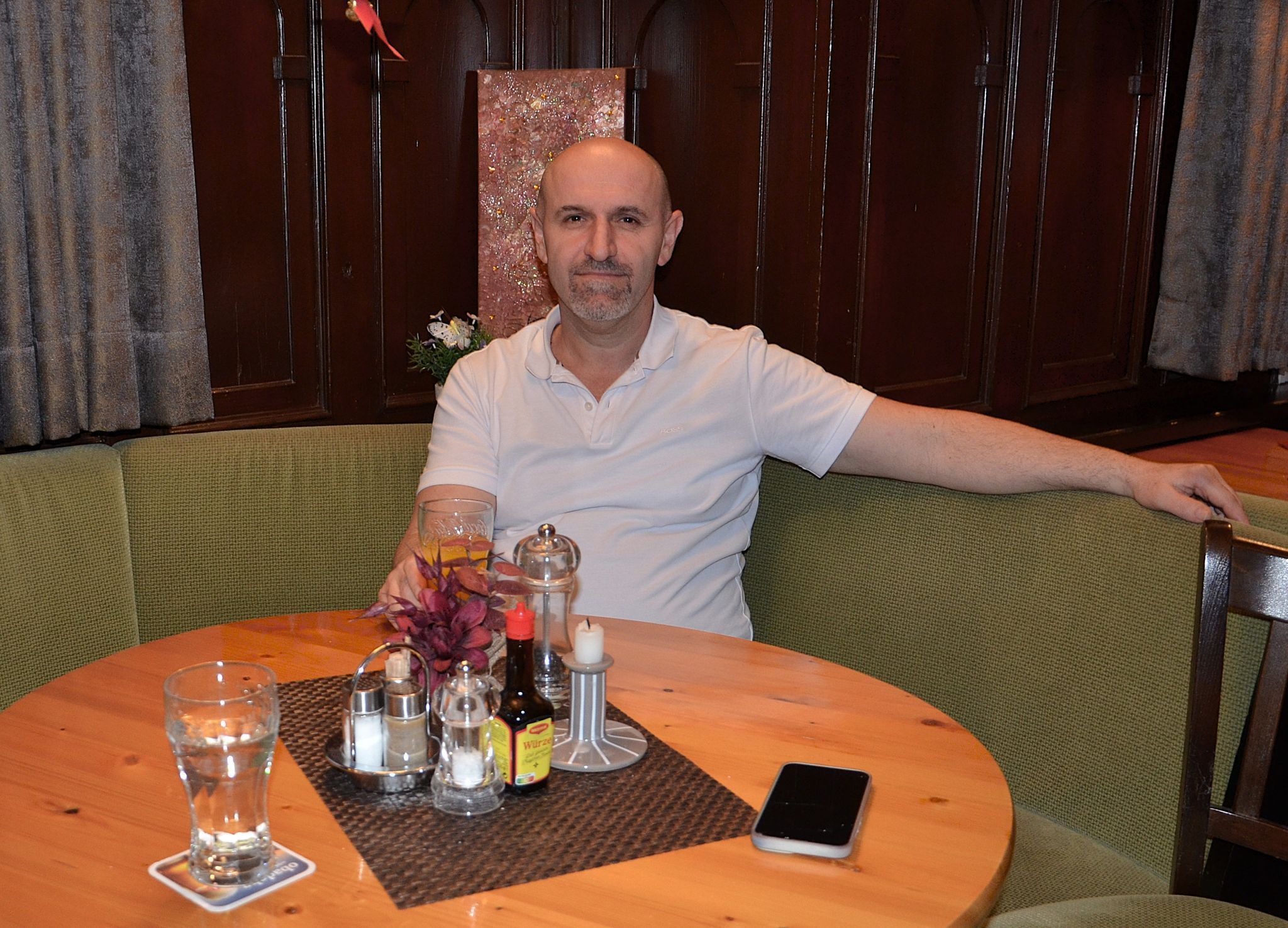 Feriz Fejzaj erzählt, warum er den Kosovo verließ und in Vorarlberg gelandet ist. HRJ