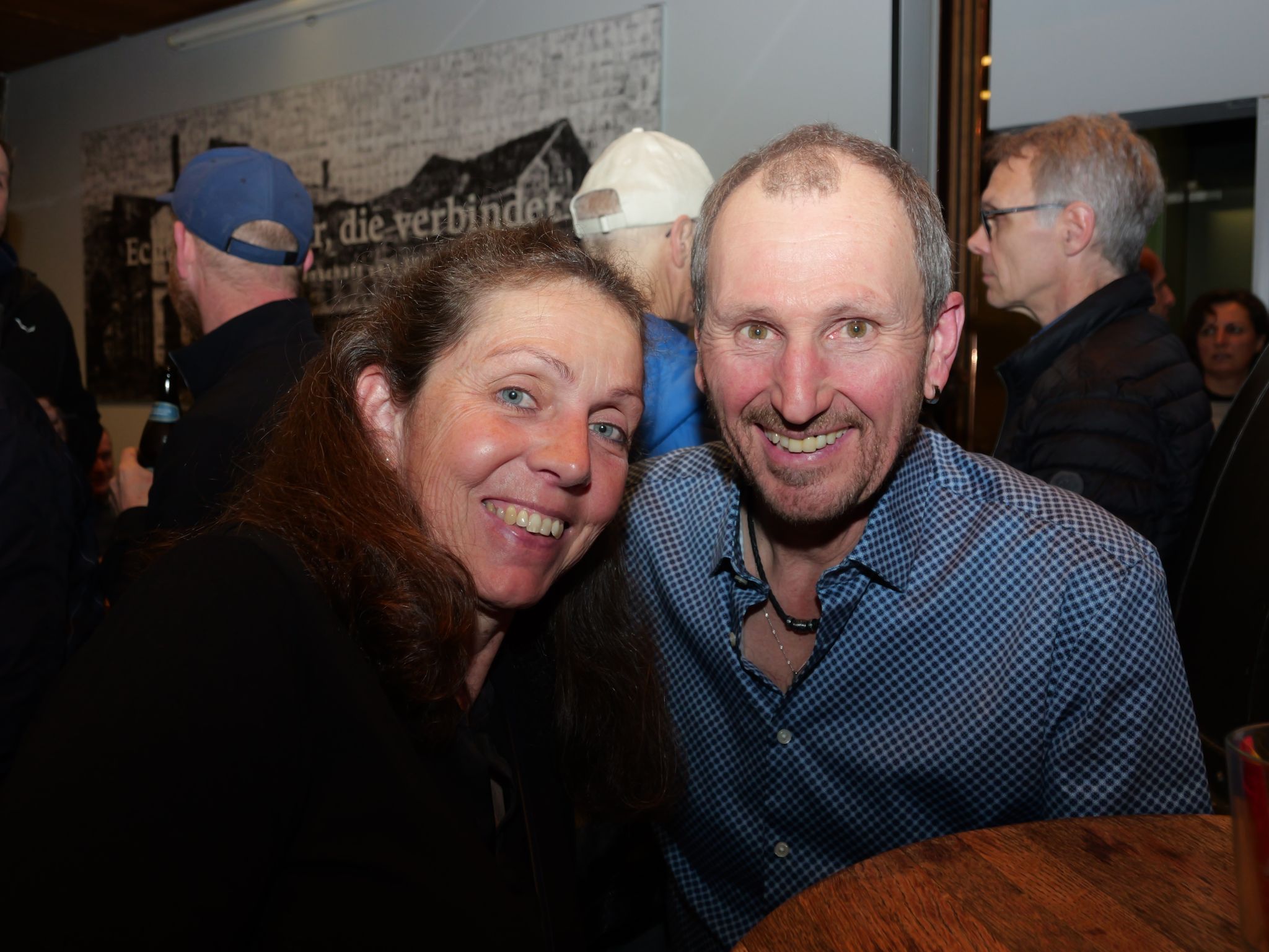 Elke Gstach und Gernot Mayer feierten mit dem Publikum im Rössle Park.