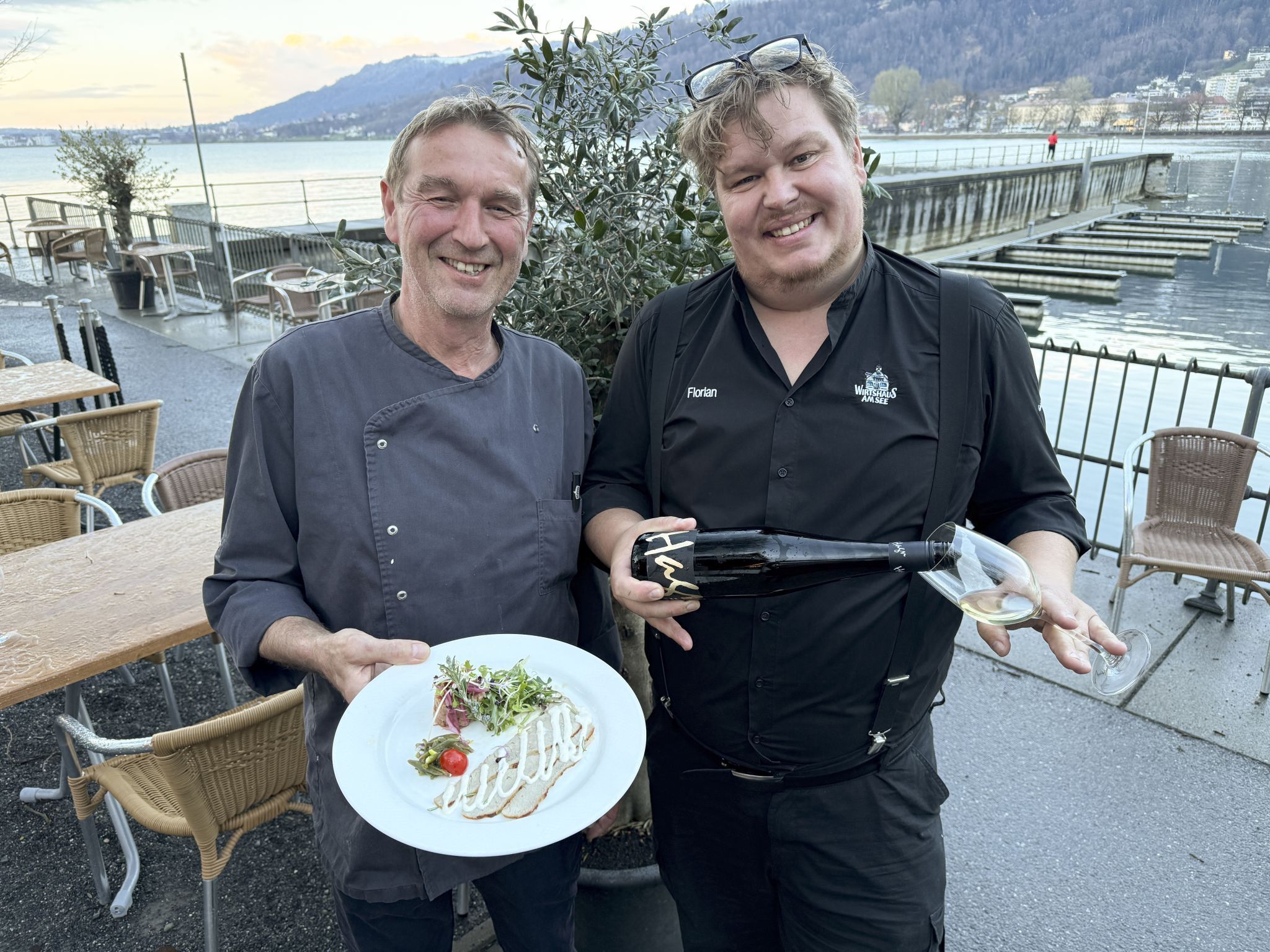 Artur Rüscher und Florian Rapp präsentierten Kalbstartar Bodenseevitello und GV Hundschupfen 2024