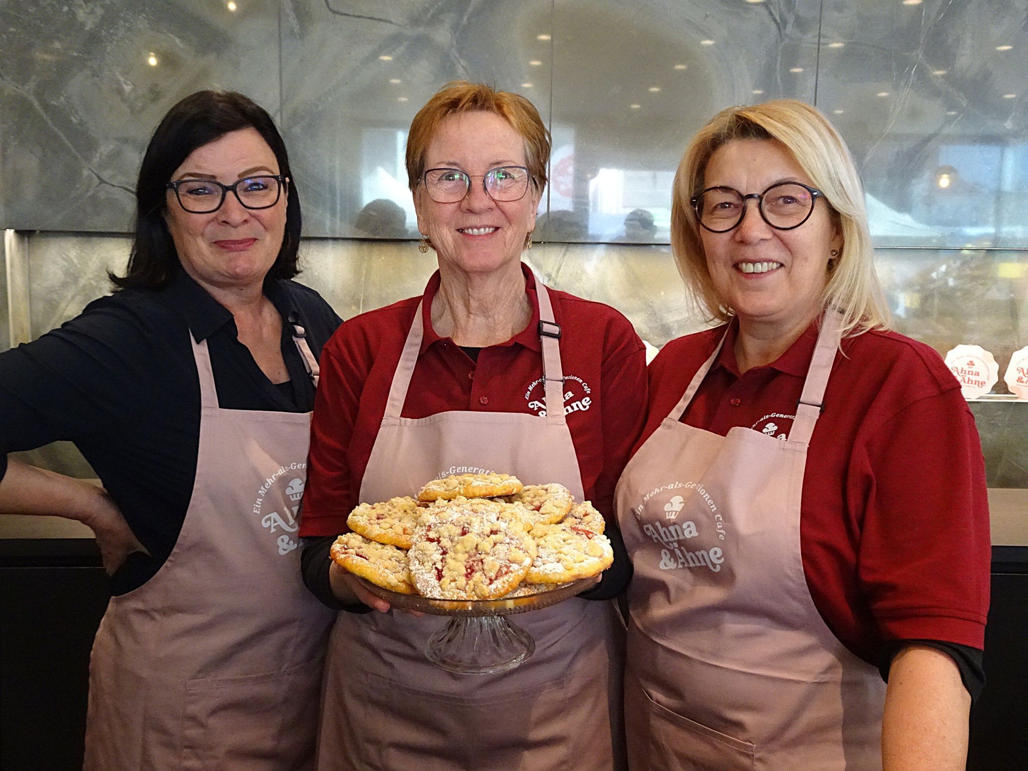 Susanne Nagel, Gerda Kuen und Sabine Töplitzer sind schon beim Verein dabei und freuten sich über das große Interesse beim 