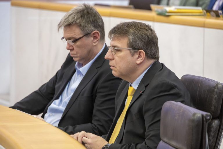 Land der Schüler statt Land der Lehre: Landtag auf Ursachensuche