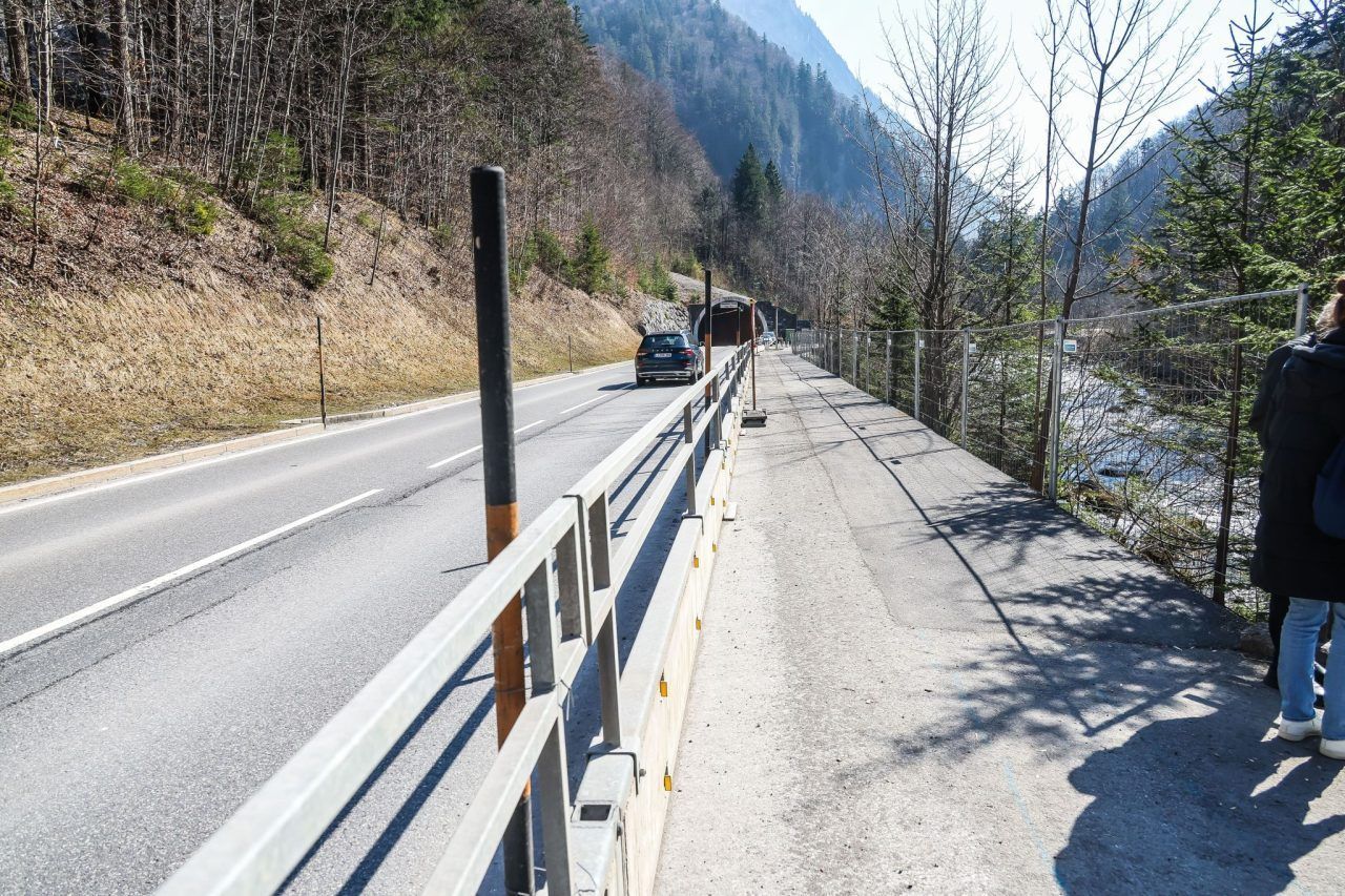 Ersatzradweg zwischen Schnepfau und Au kommt in Fahrt: Bau der neuen Brücke hat begonnen