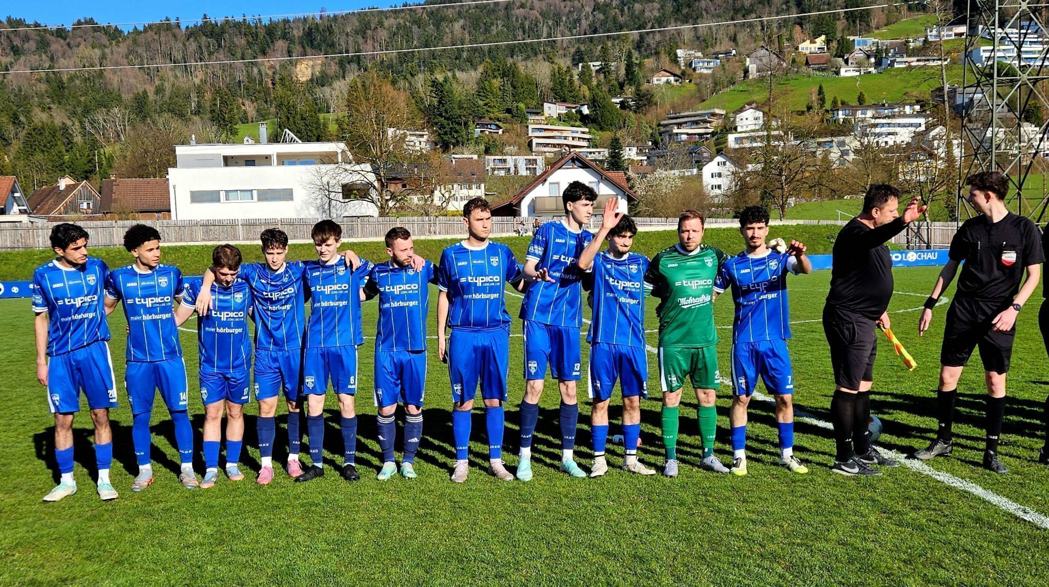 Treffpunkt Fußballplatz: Die SV Lochau 1b Juniors spielen am Samstag um 17.15 Uhr in der 2. Landesklasse gegen den Tabellenführer SW Bregenz Amateure.