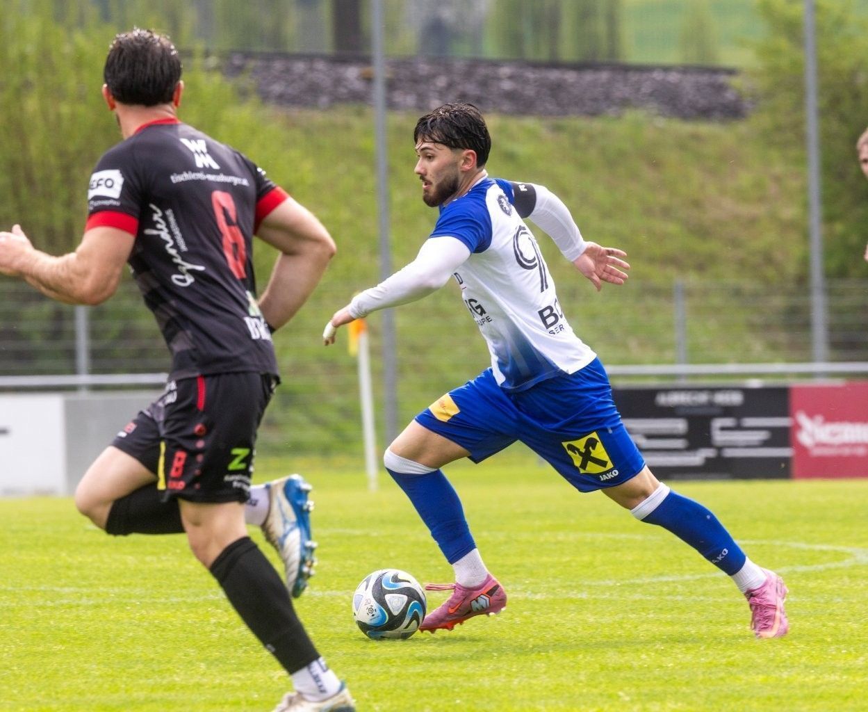 Nenzings Tugay Uslu war bemüht, aber Tor gelang ihm keines. 