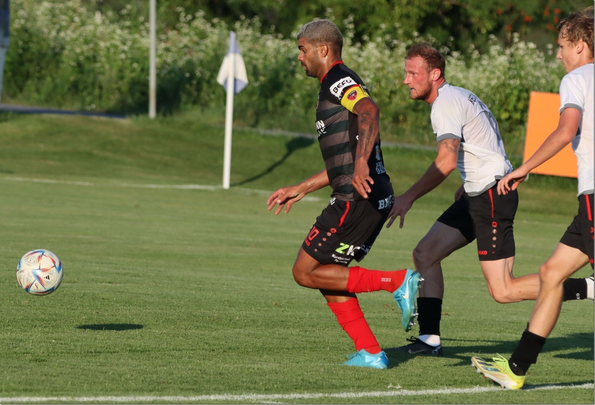 Bizau Goalgetter Uelder Barbosa soll die Tore schießen. 