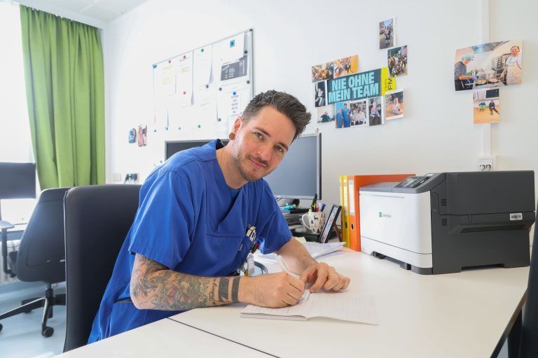 „Kommst du morgen wieder?“ – Michael Schallerts rastloser Einsatz für kranke Kinder