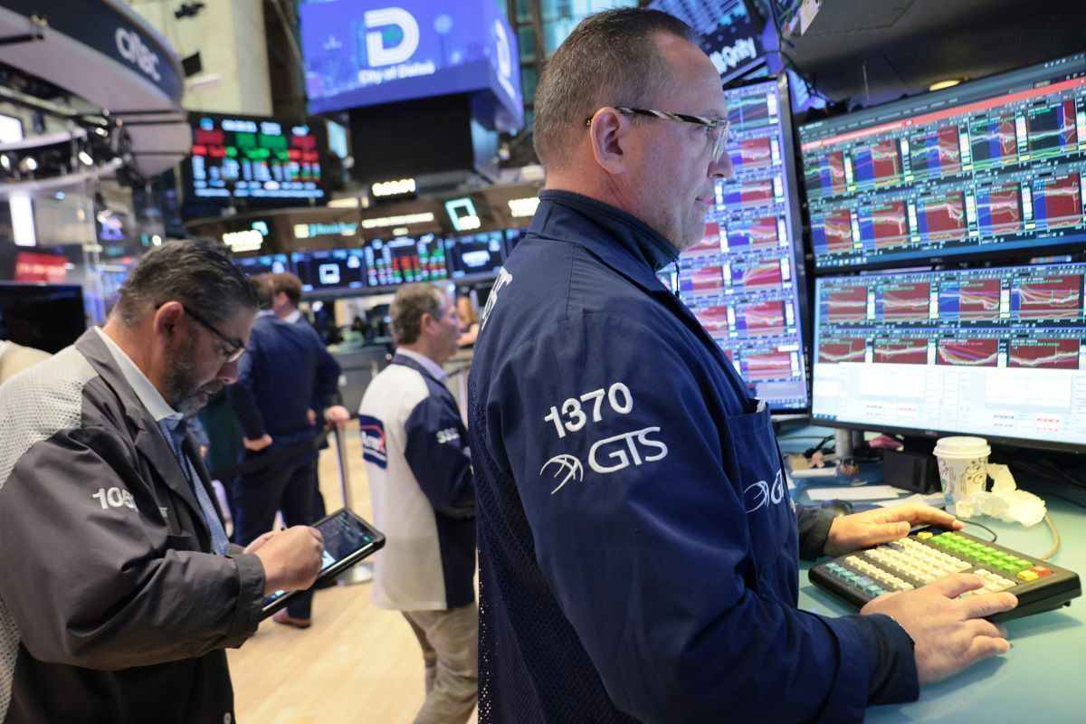 US-Behörde prüft verdächtige Öl-Wetten vor Iran-Kurswechsel