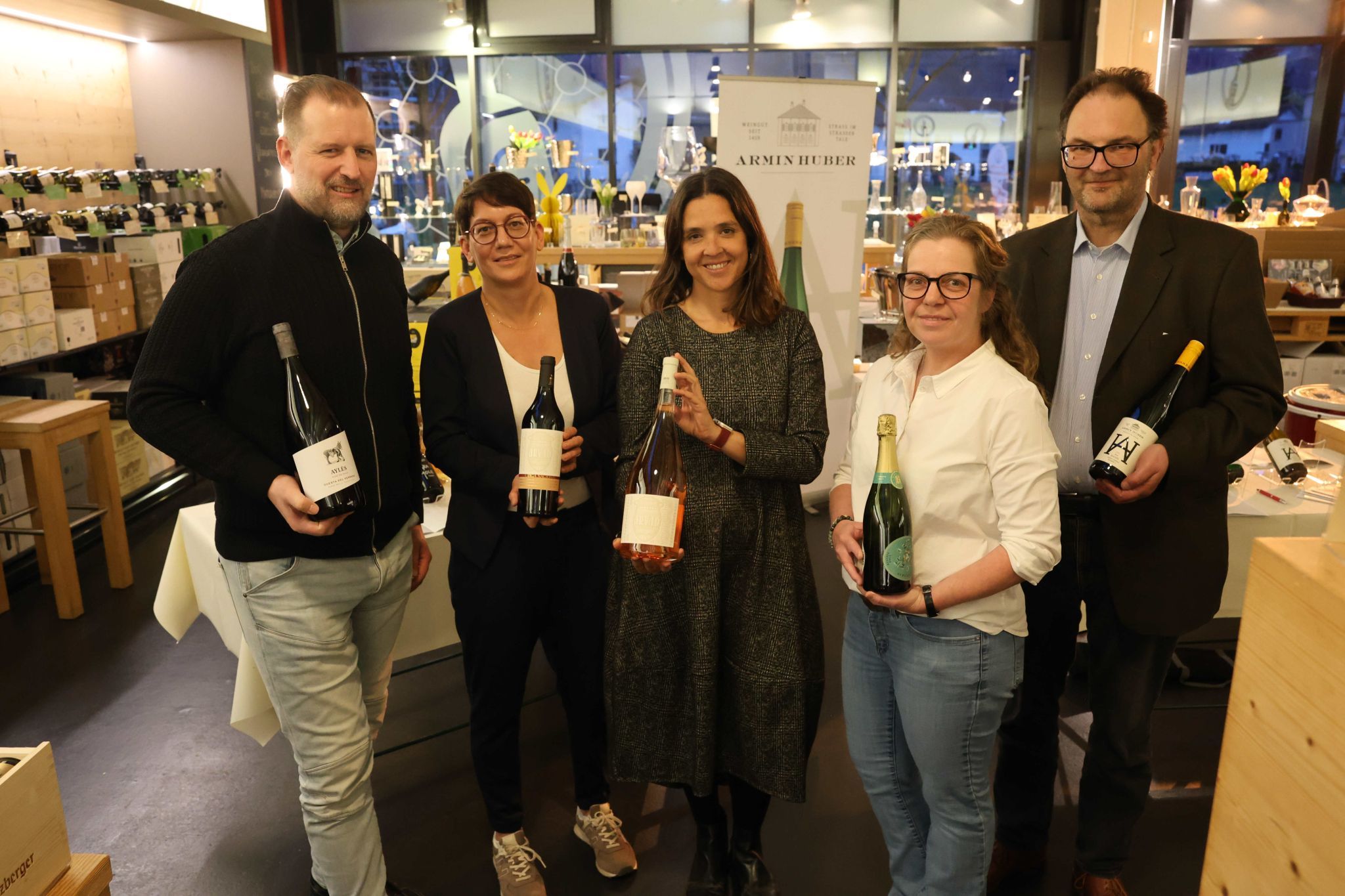 Hansjörg Rohrmoser, Julia Welte (beide Bevanda), Marianna Canelas, Christine Bertsch (Bevanda) und Biowinzer Armin Huber.