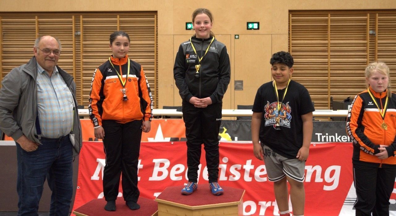 Willi Kröss übergab die Medaillen.