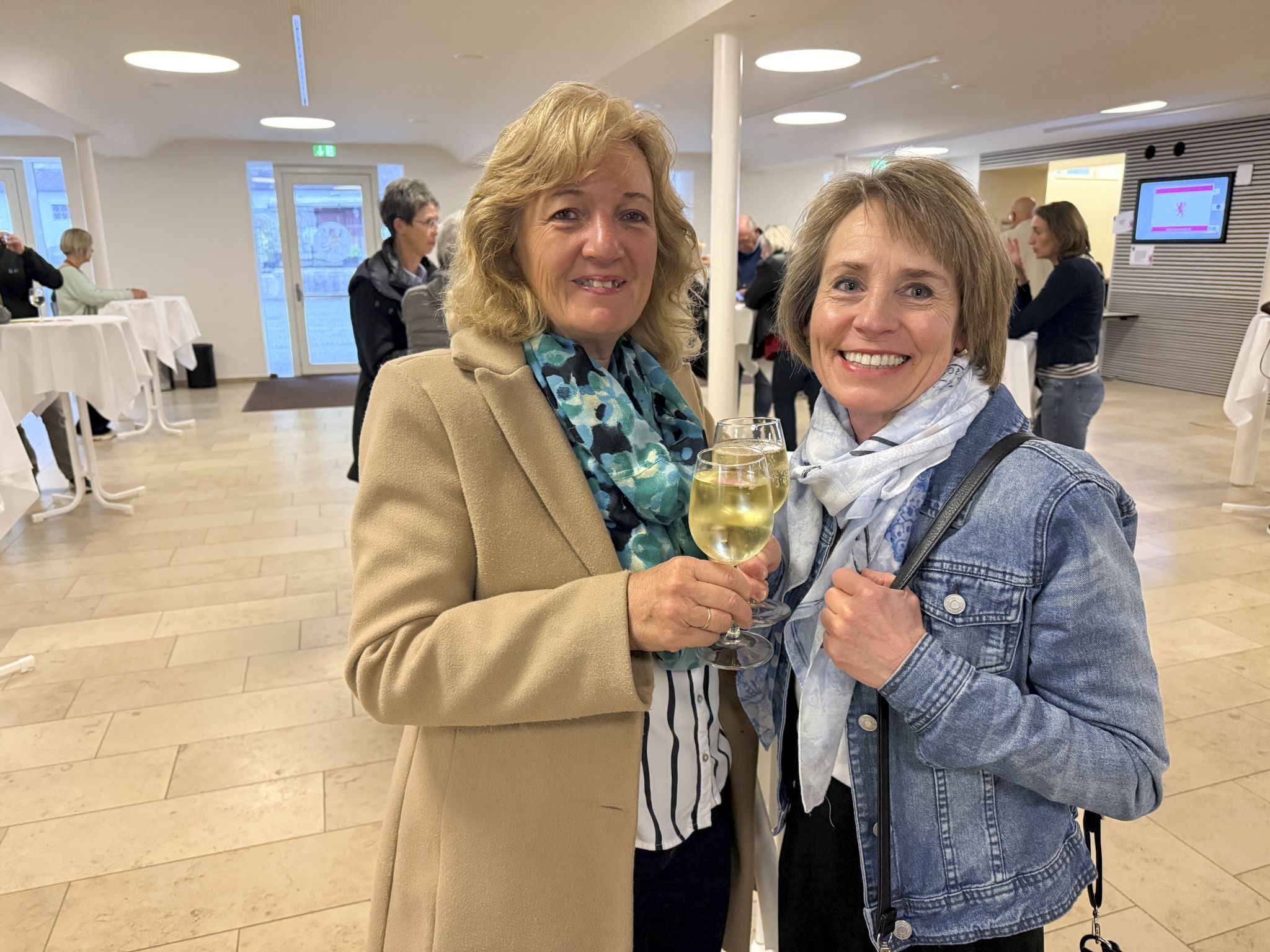 Auf einen lustigen Abend/ Monika Gigler und Elisabeth Fohn