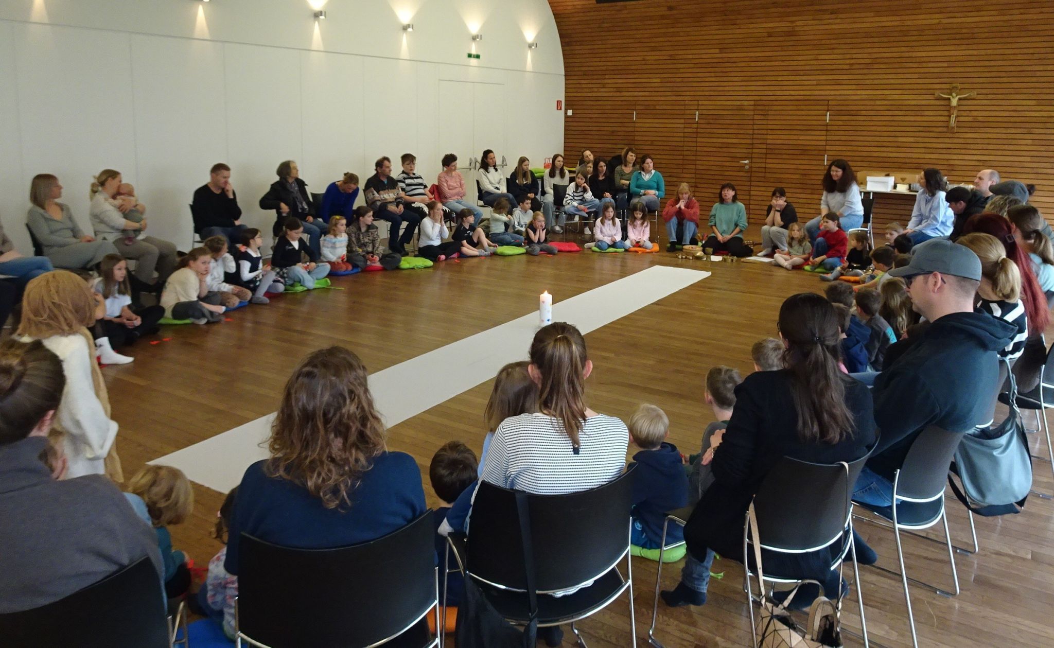 Die Feier schaffte Raum für gemeinsames Erleben und Verstehen.