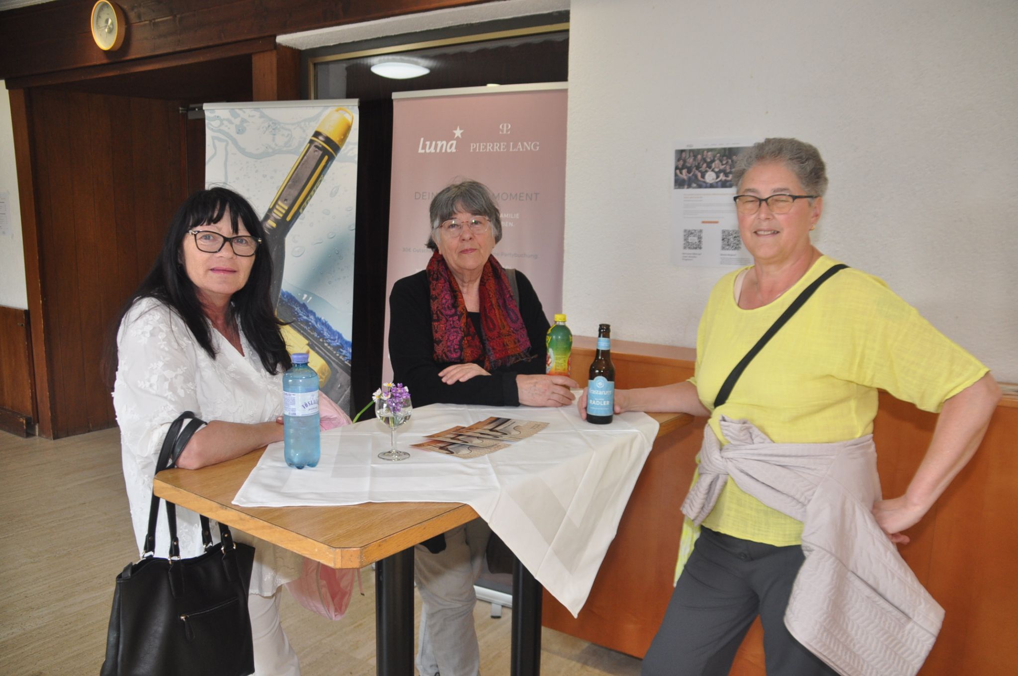 3.	Christel Kessler, Zita Gstrein, Klaudia Leitgeber