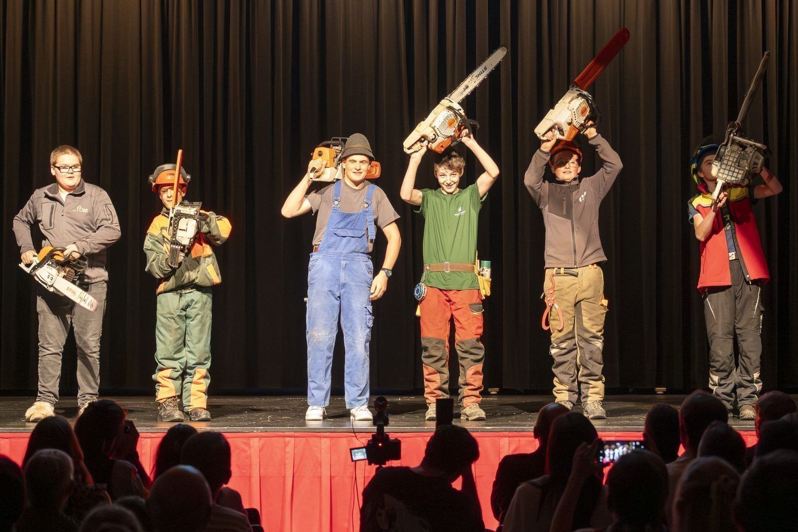 Die Burschen stellten sich vor