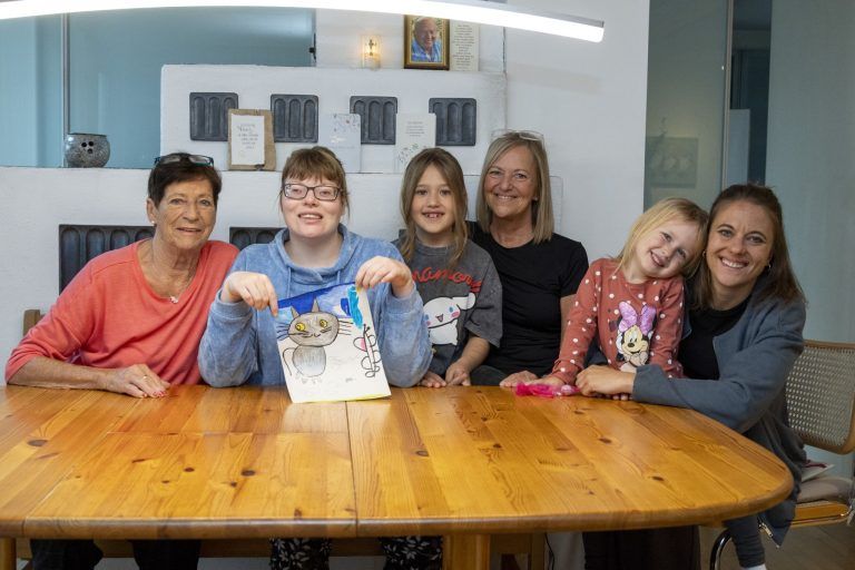 Wie eine Dusche Annas Leben neue Qualität einhaucht