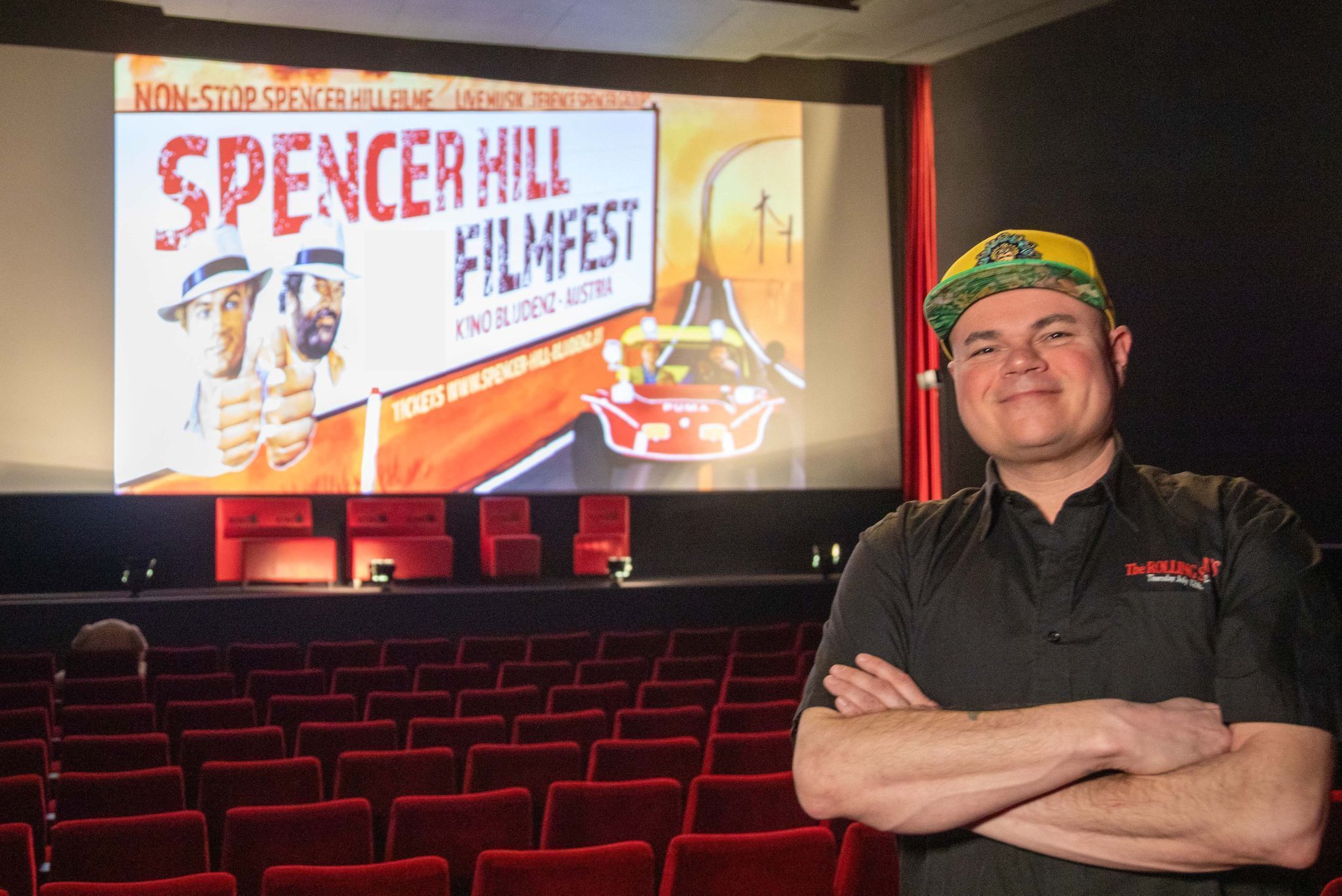 Betriebsleiter und Ideengeber Rudi Pirolt freut sich schon auf das große „Spencer Hill Festival“ von 14. bis 16. Mai 2026 im und um das Bludenzer Kino.