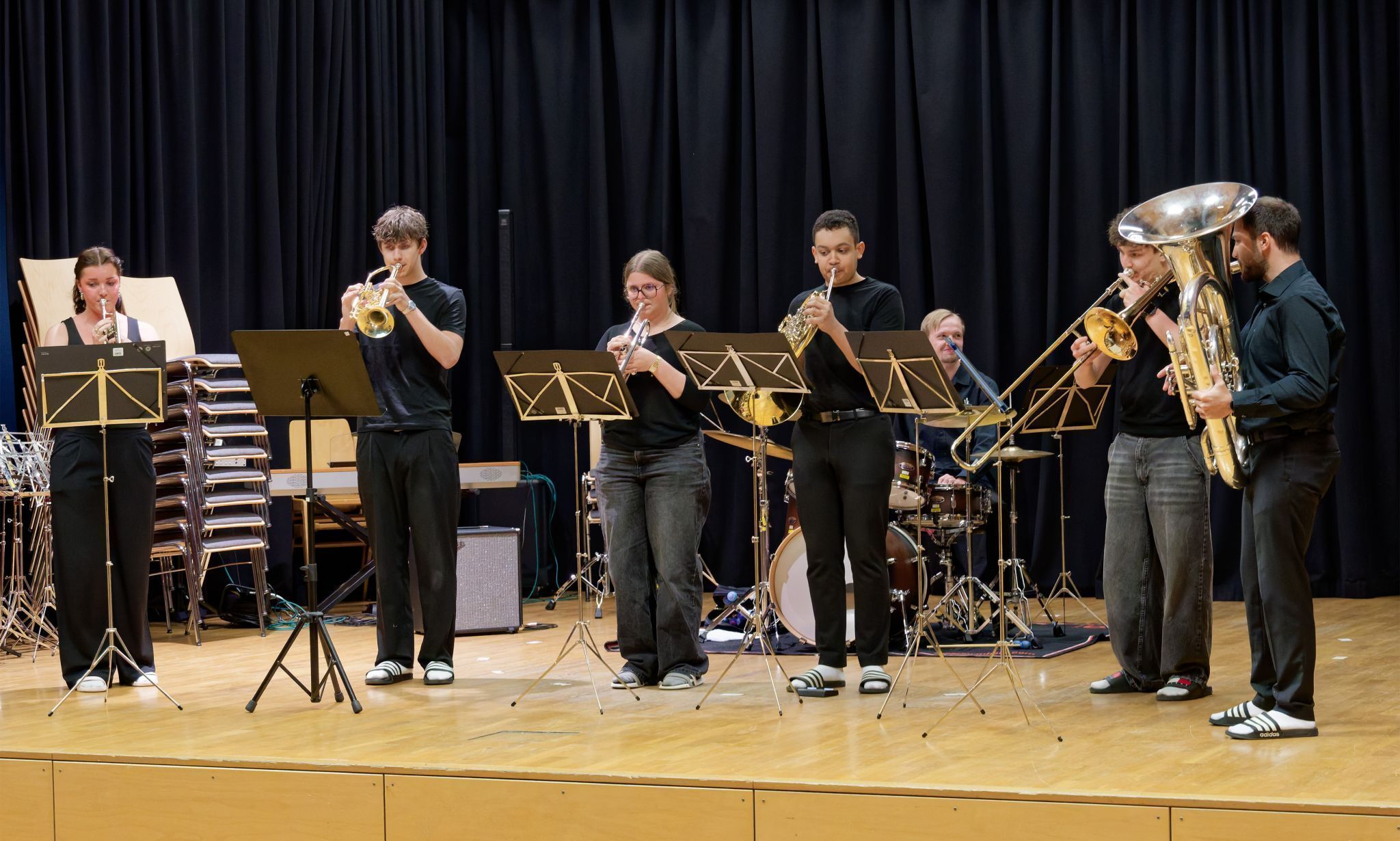 Im Verlauf des Abends präsentierten verschiedenste Ensembles der Musikschule ein vielseitiges Programm. Foto: Musikschule Montafon
