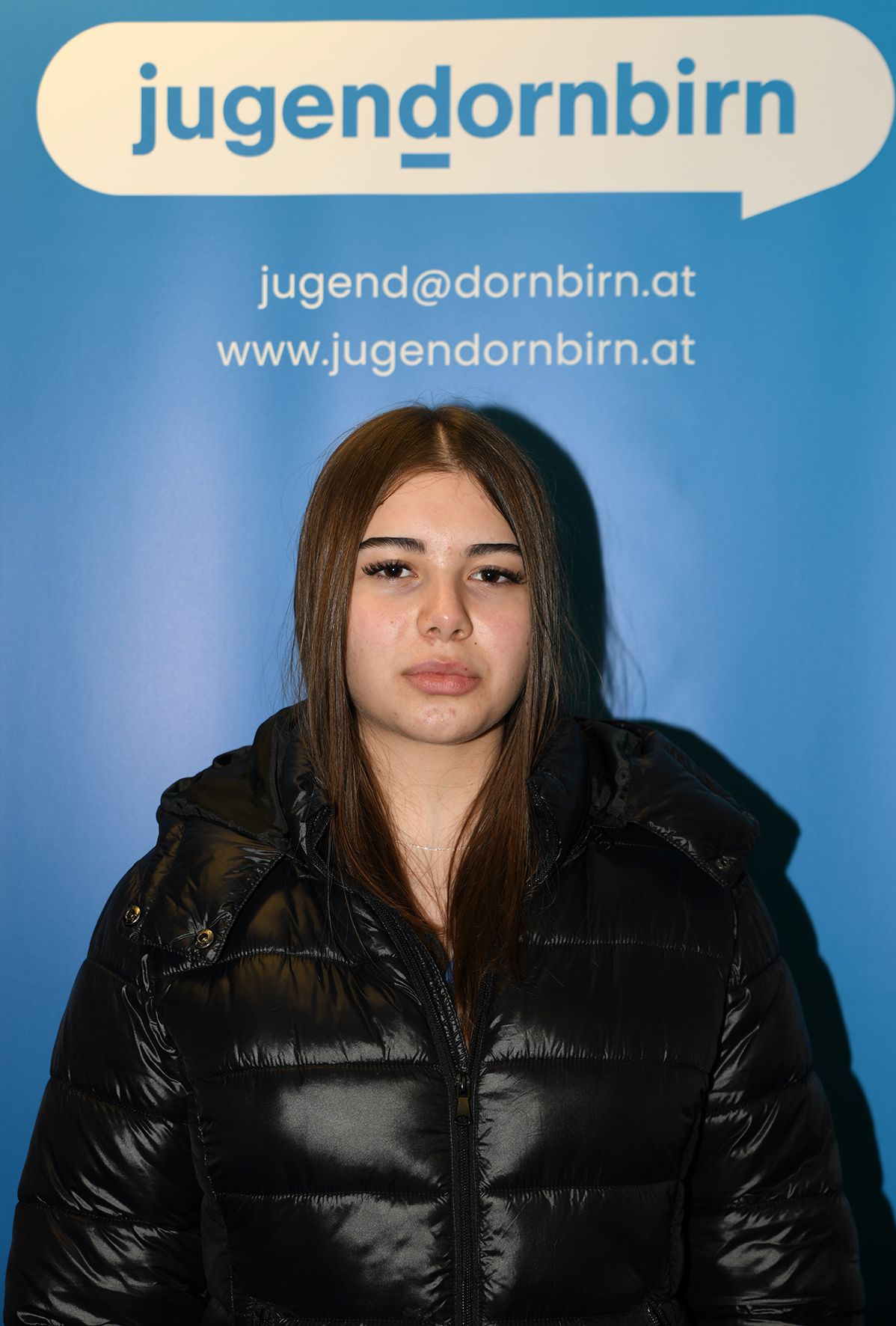 In der Demokratie würde ich mir wünschen, dass mehr Menschen wählen gehen, weil sich dadurch einiges verändern könnte