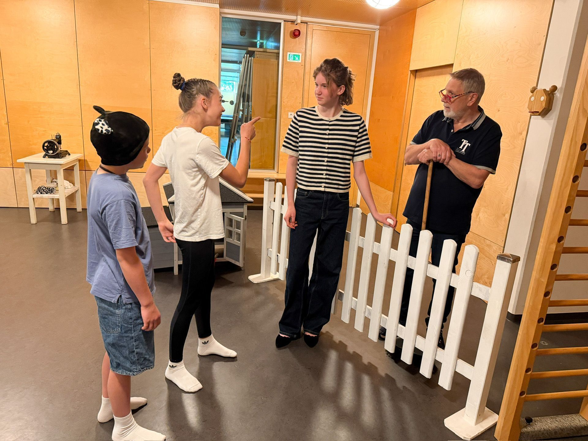 Die Proben für das Kindermusical über Teddy Eddy laufen auf Hochtouren. Am Muttertagswochenende begeistern die jungen Schauspieler ihre Zuschauer in der Kulturbühne AMBACH in Götzis.