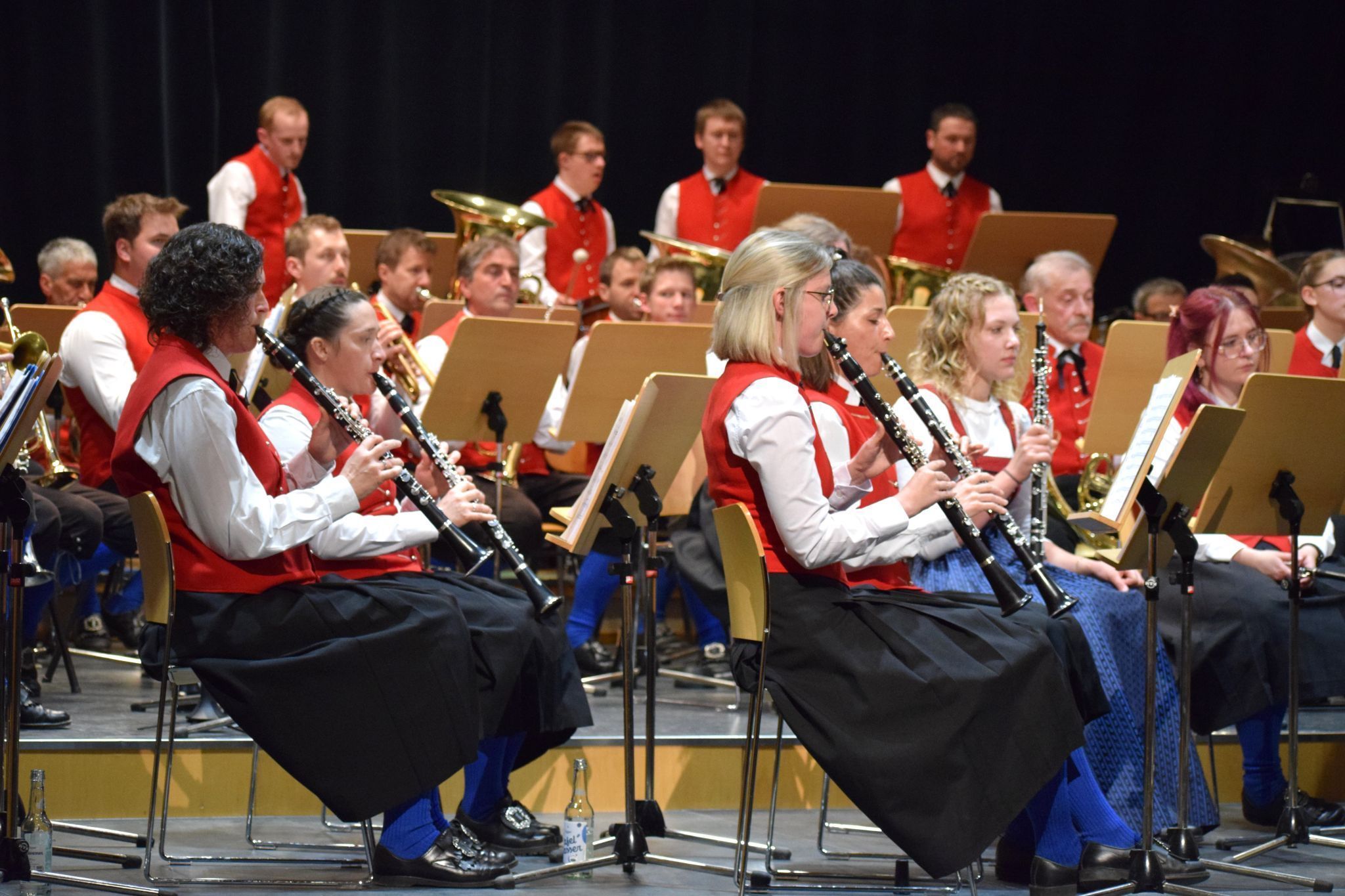 Volle Konzentration bei allen Musikantinnen und Musikanten.