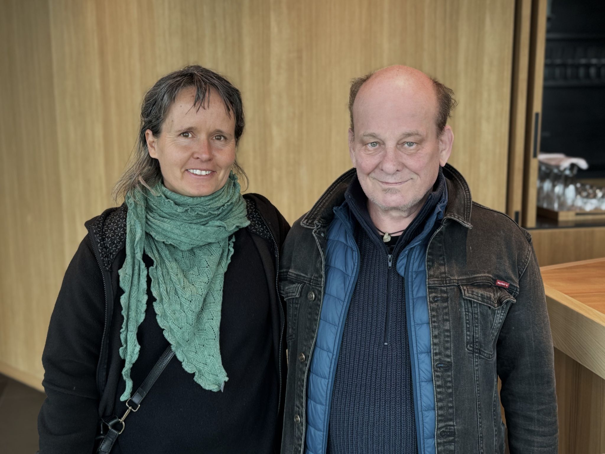 Manu Zaleweki und Autor Peter Wawerzinek kamen nach Bregenz.