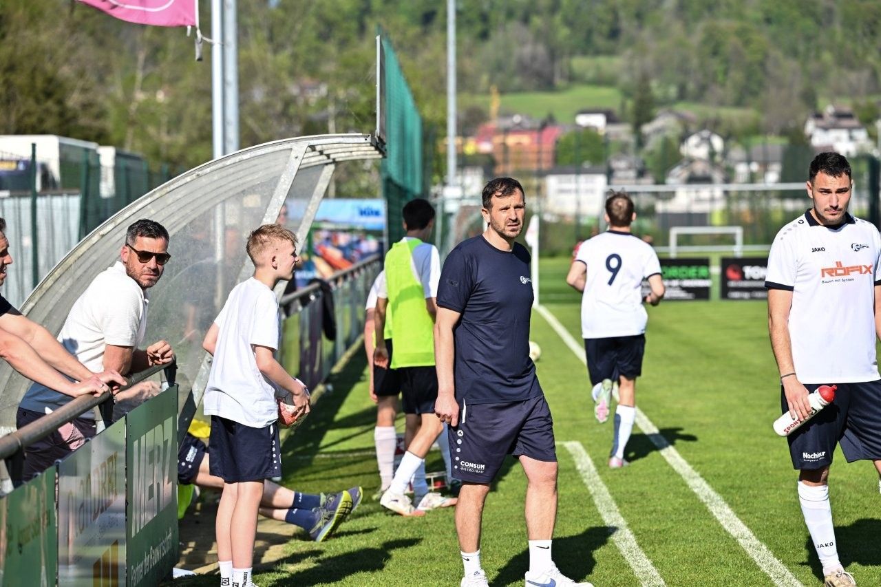 Röthis Coach Ali Özkan bekommt Personalprobleme. VN-SERRA