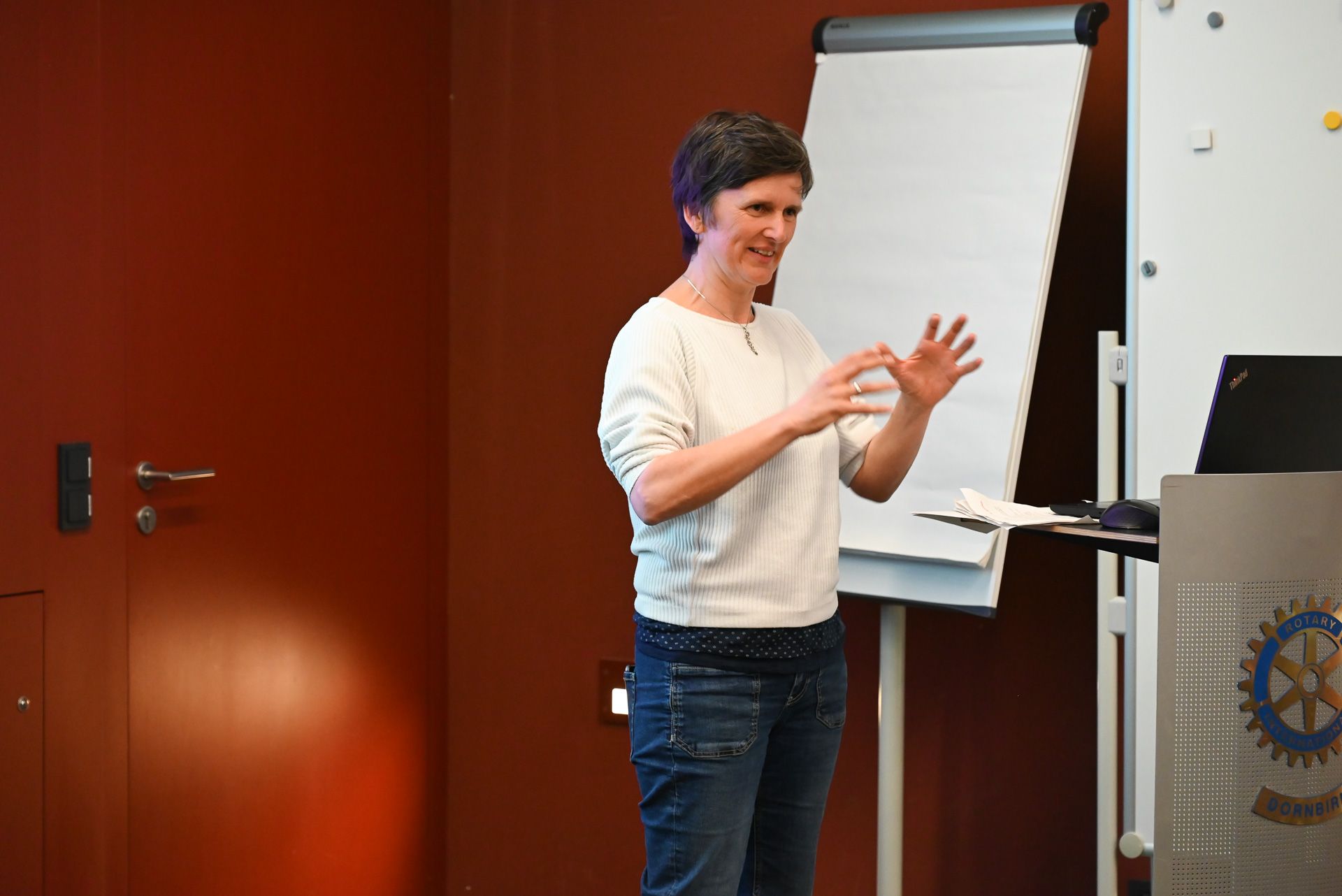 Beide Programme wurden kurz vorgestellt und auf die aktuellen Bildungsangebote eingegangen.