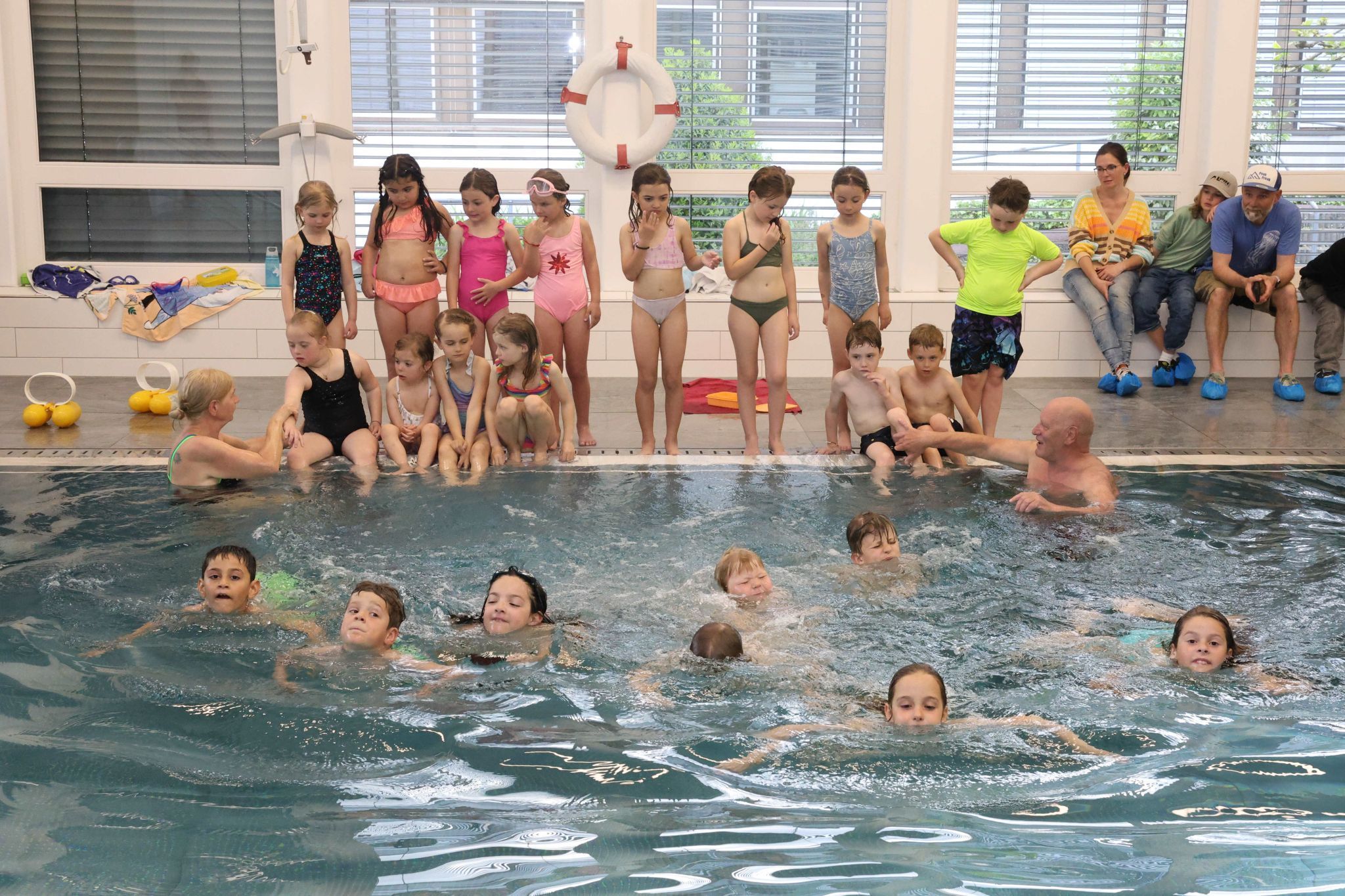 Eine letzte Schwimmrunde im nicht mehr existierenden Bad.