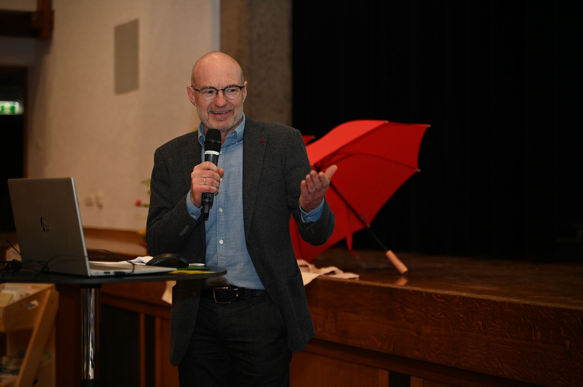 Dr. Siegfried Hartmann überbrachte die Grußworte der Hauskrankenpflege Vorarlberg.