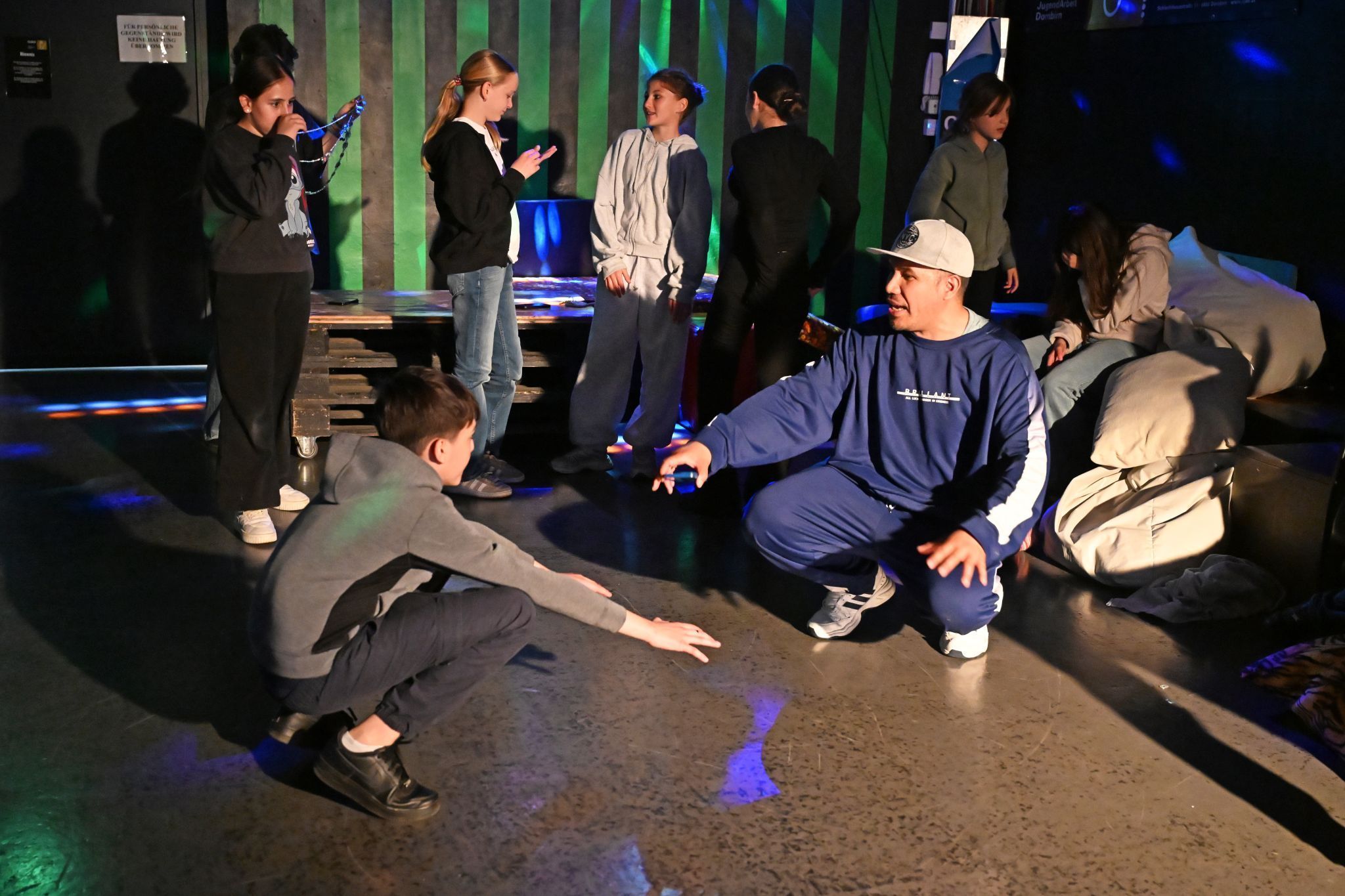 Die Schüler probierten verschiedene Tanzmoves aus.