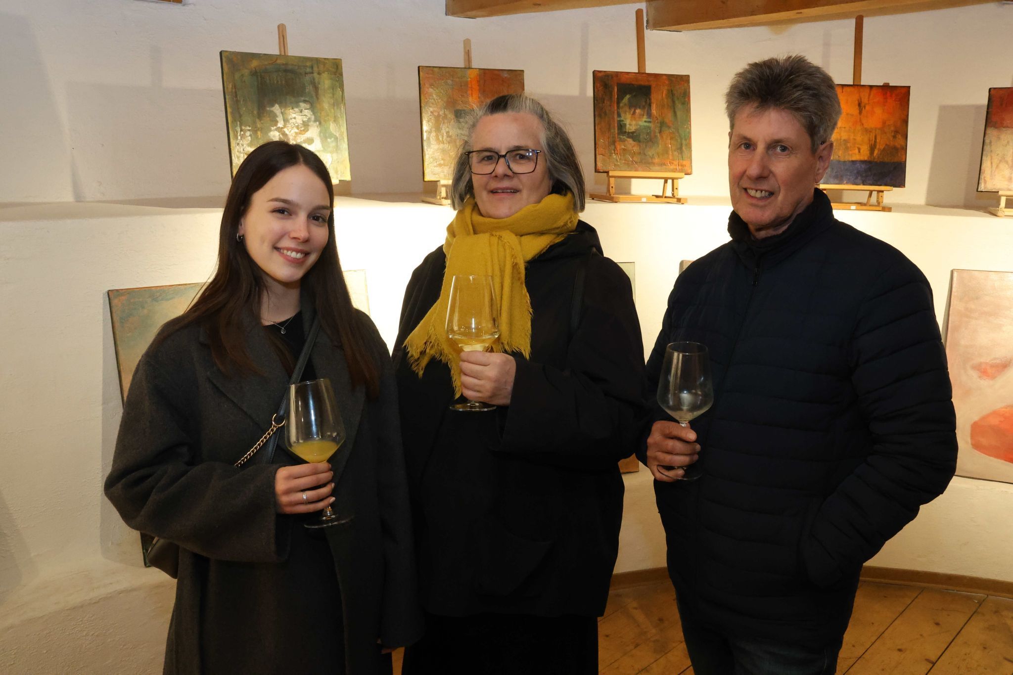 Hannah SChelling, Karola Schweighofer-Schelling und Guntram König.