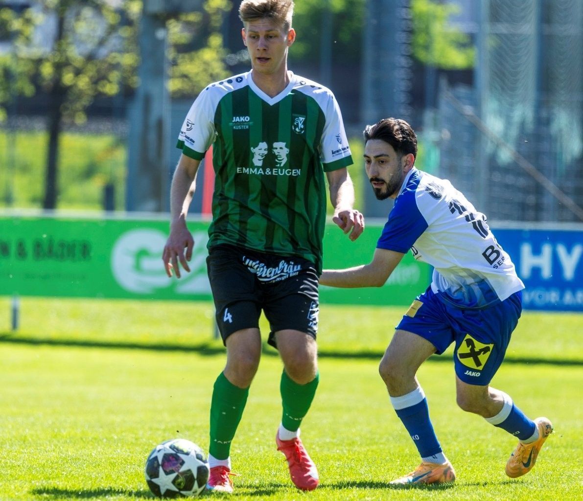 Andreas Filler in der Abwehr eine Bank. VN-PAULITSCH