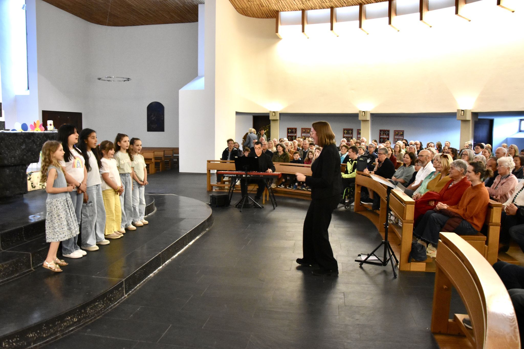 Schülerinnen der Musikschule Brandnertal singen.