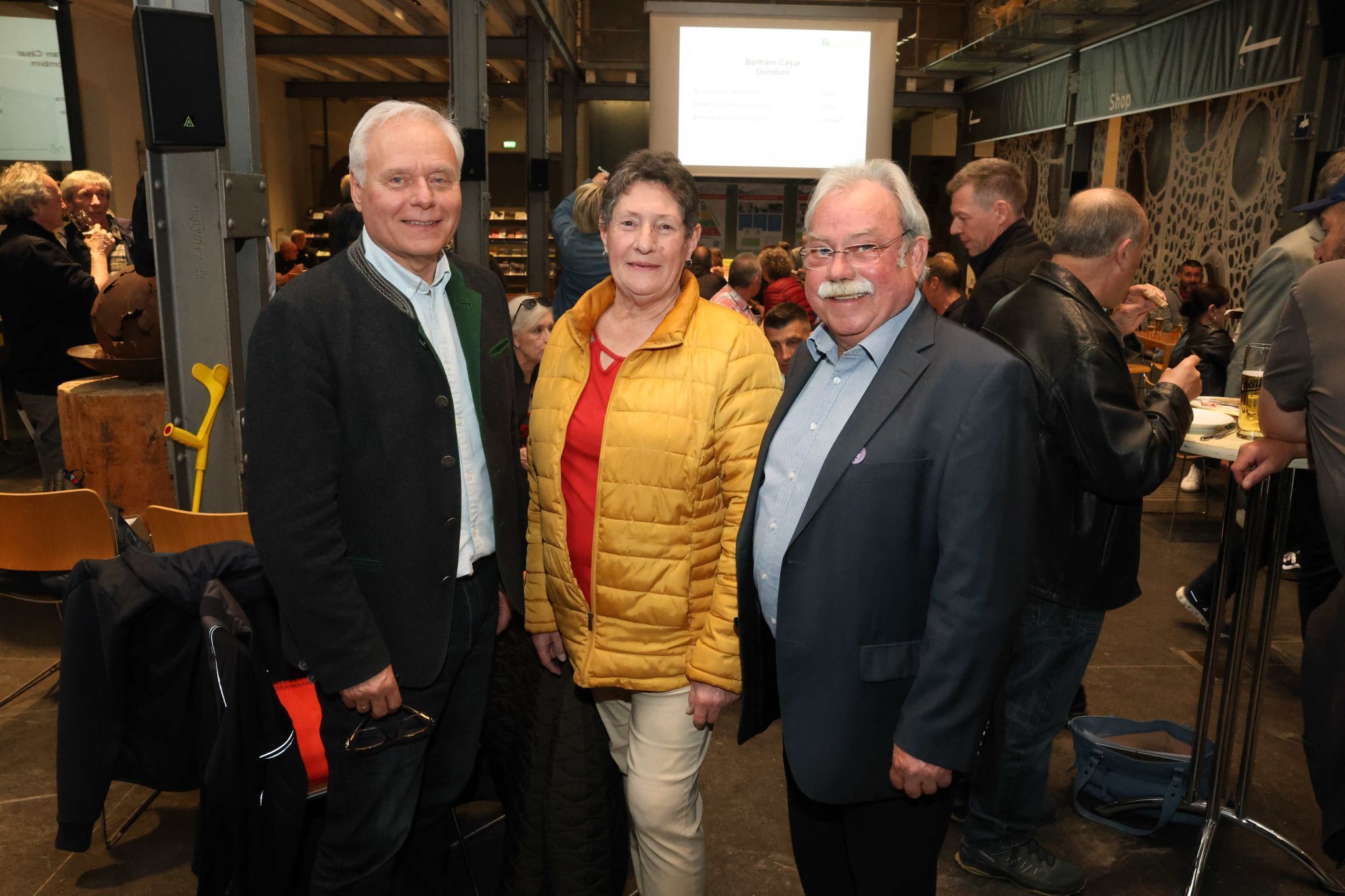 VAKÖ-Obmann Gerhard Polzhofer, Sigrid ellensohn (OGV Götzis) und Polzhofers Vorgänger Elmar Domig.
