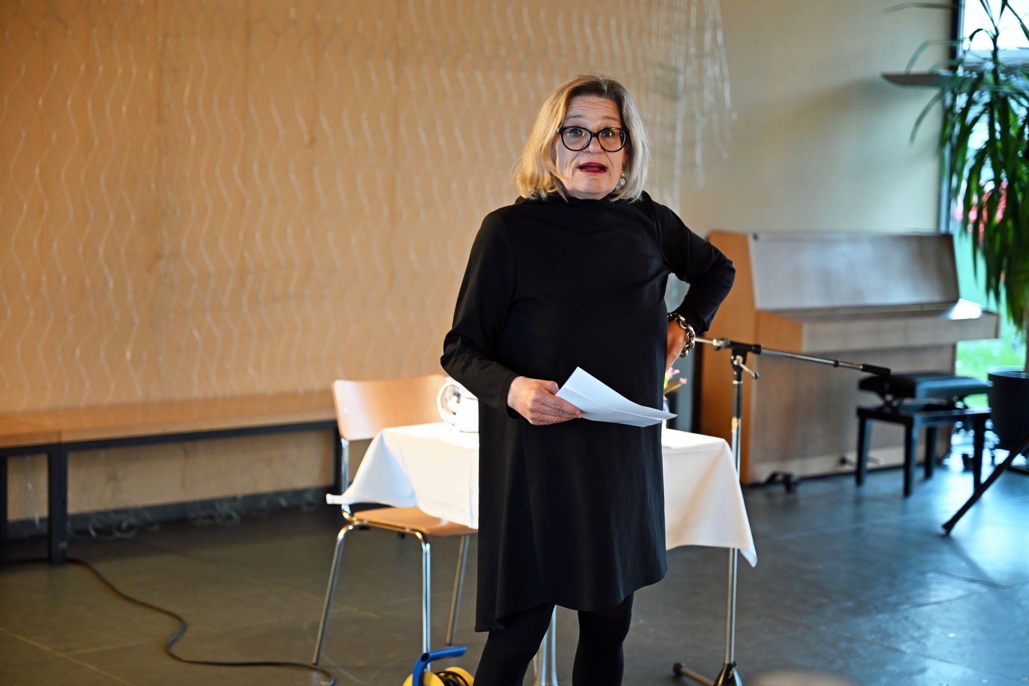 Büchereileiterin Angelika Ibele begrüßte die Gäste in der Bücherei Rohrbach.