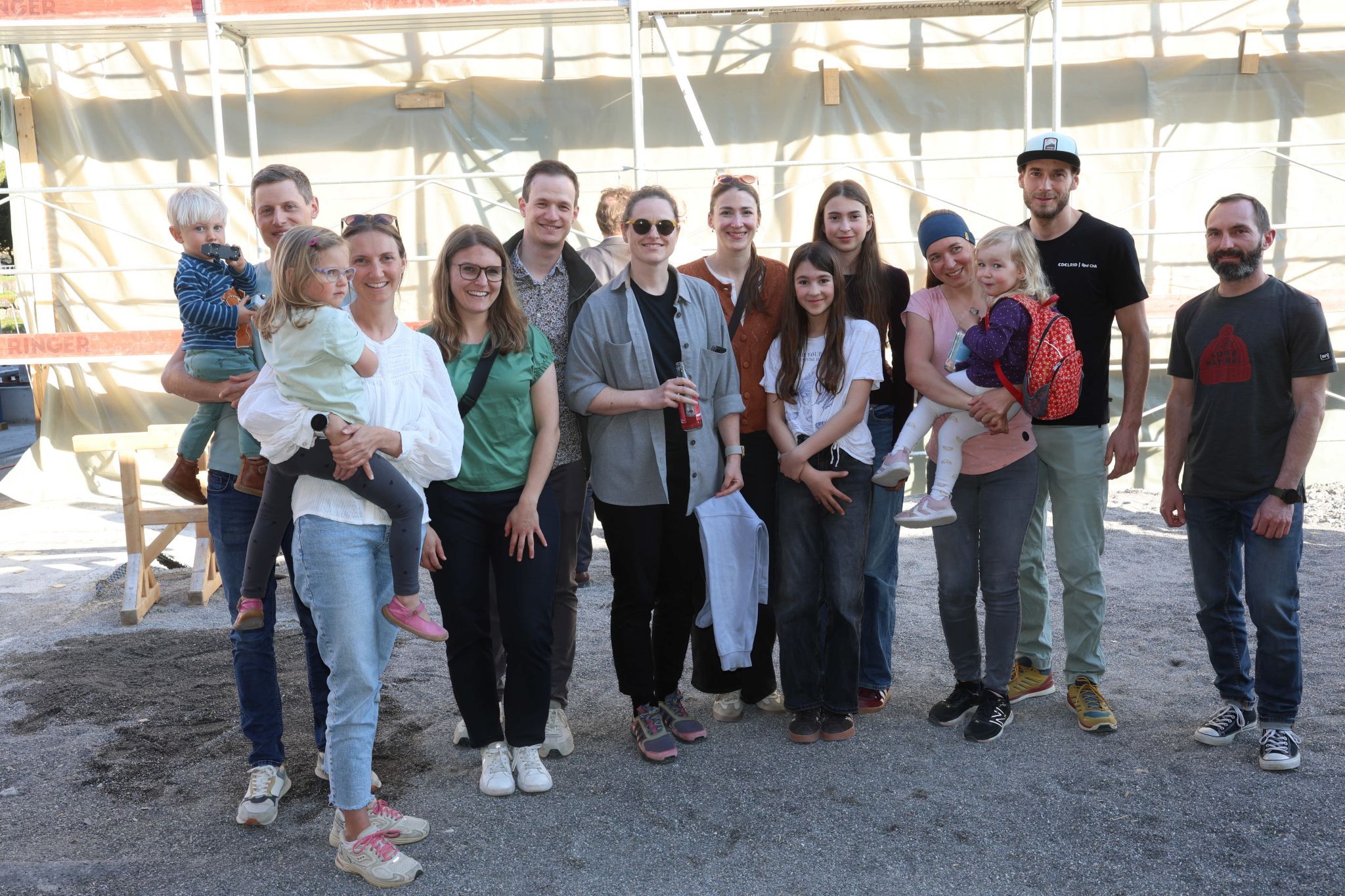 Küfntige BewohnerInnen von Doppel- und Reihenhäusern.