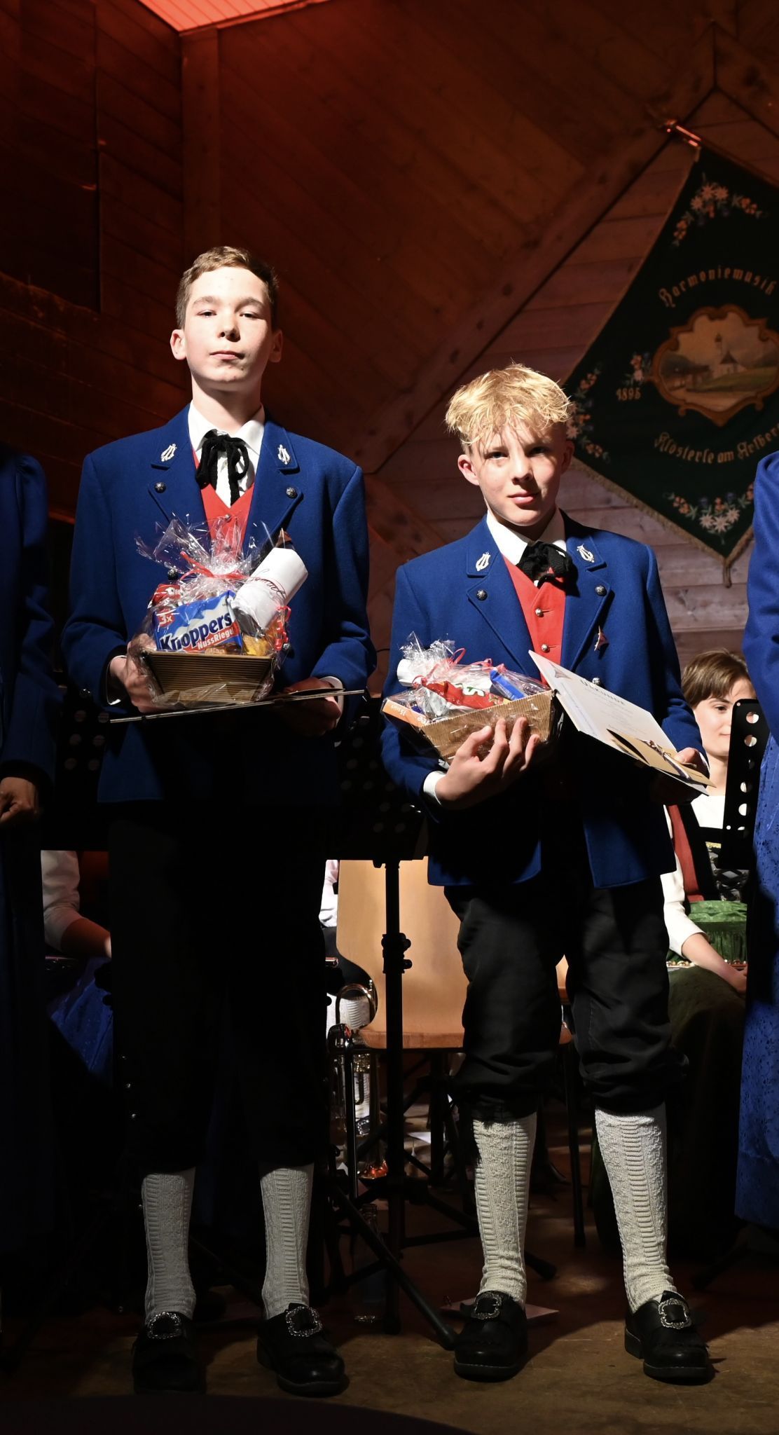 Samuel Strommer und Johannes Berthold erhielten das Leistungsabzeichen in Bronze.