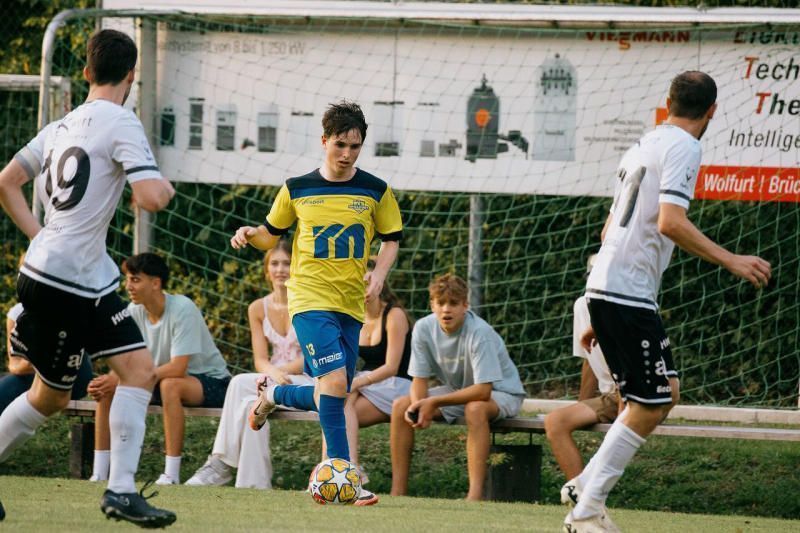 Tobias Wegscheider war mit seinem vierten Saisontor der Matchwinner und lässt Wolfurt hoffen. VN
