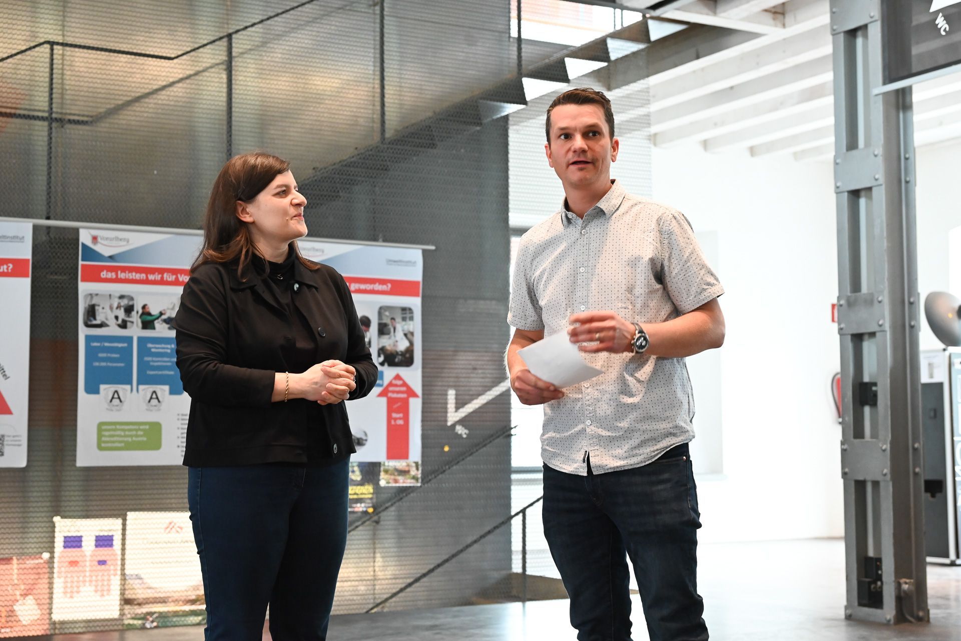 Elisabeth Mettauer (Bildungsdirektion) und Andreas Bertel (Energieinstitut) freuten sich, dass Vertreter dieser beiden Programme beim ersten Vernetzungstreffen zusammen kamen.