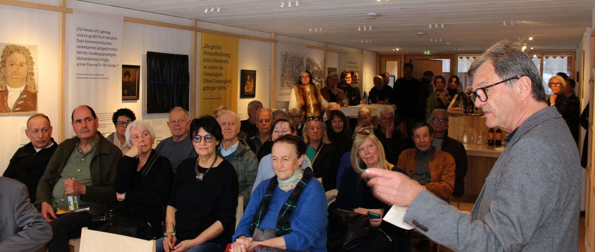 Peter Fink, der sich seit vielen Jahren intensiv mit den Barockbaumeistern befasst, war für die Vernissage-Rede prädestiniert.   