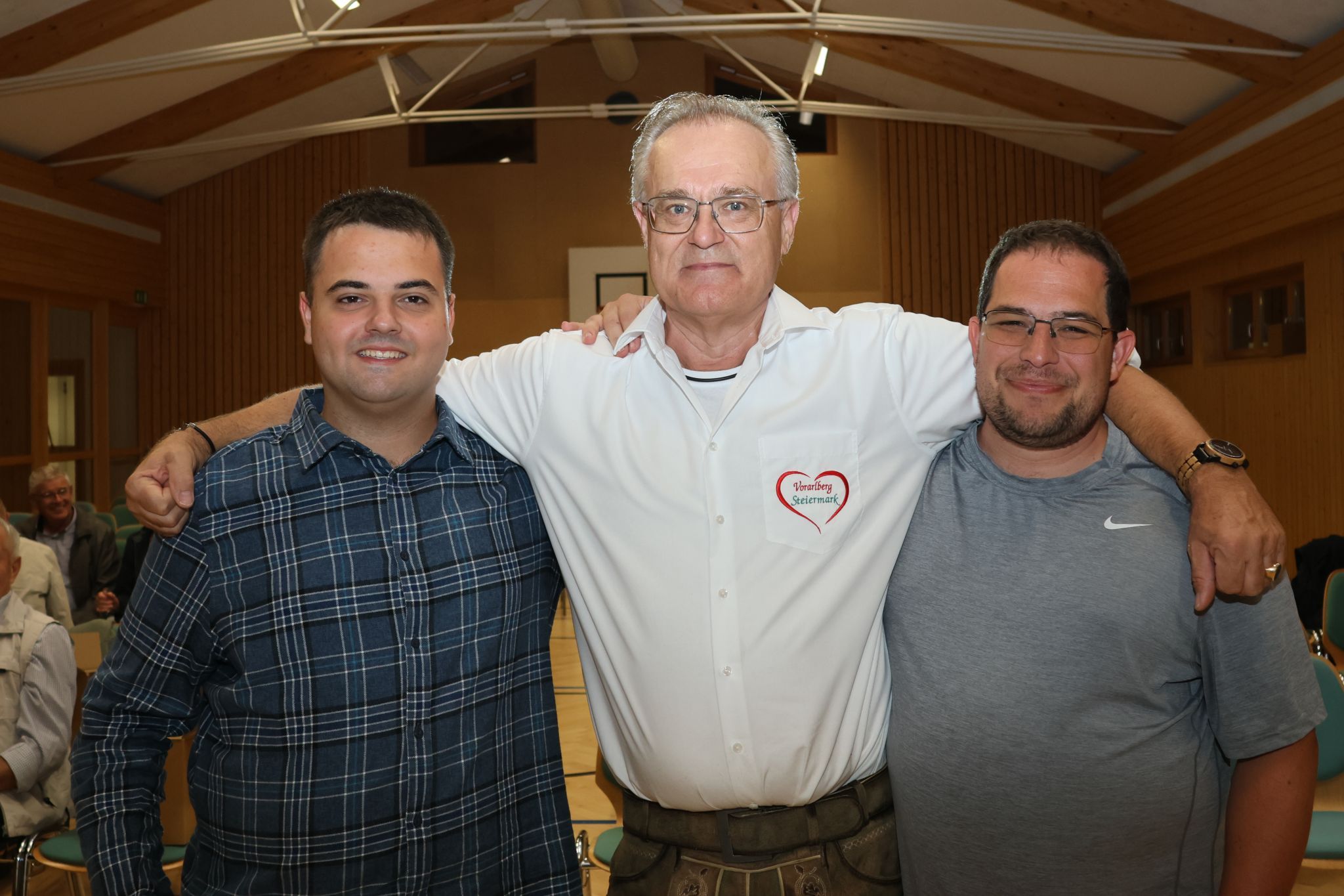 Mit Günter Bischof und Marcel Maister bei einer Buchpräsentation in Damüls.