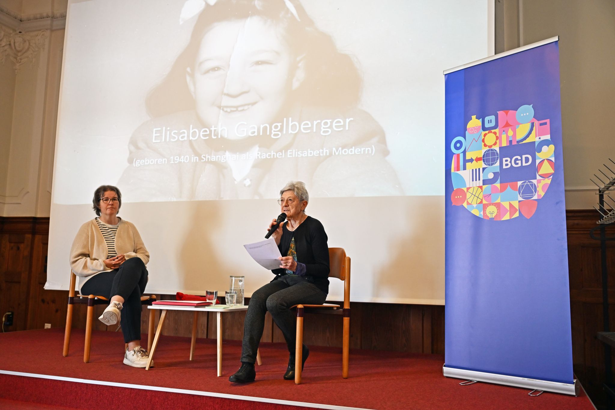 Mit bewegenden Worten schilderte Elisabeth Ganglberger ihre Lebensgeschichte.