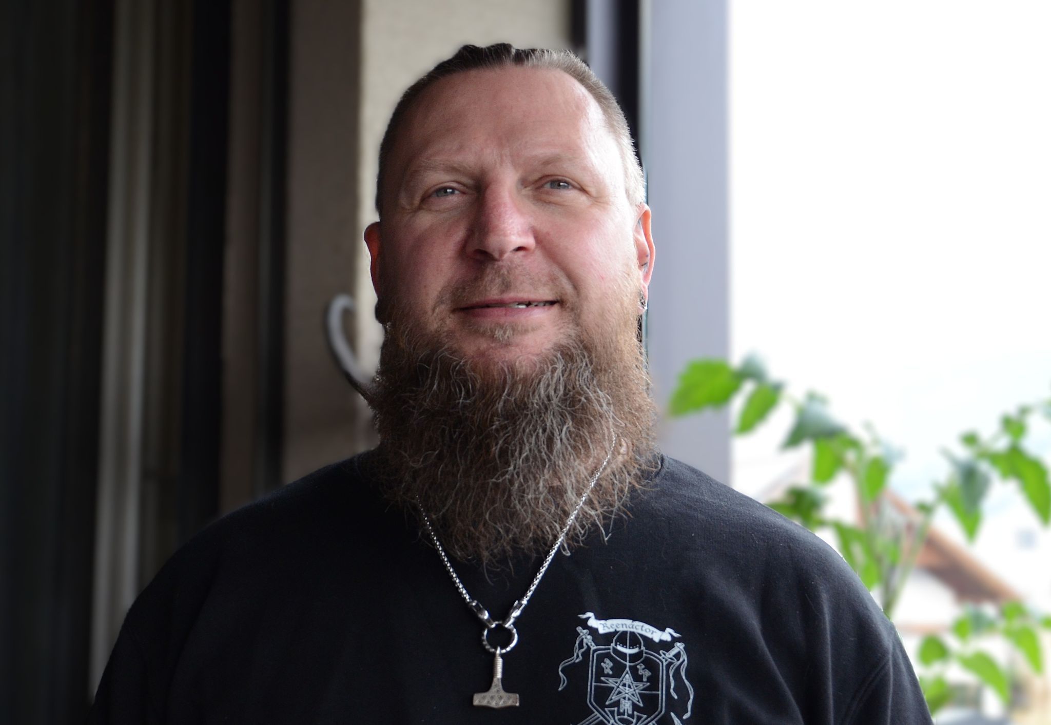 Enrico Magnus, Kammerjäger und Mittelaltervereinsobmann, lebt seit 18 Jahren in Vorarlberg. HRJ