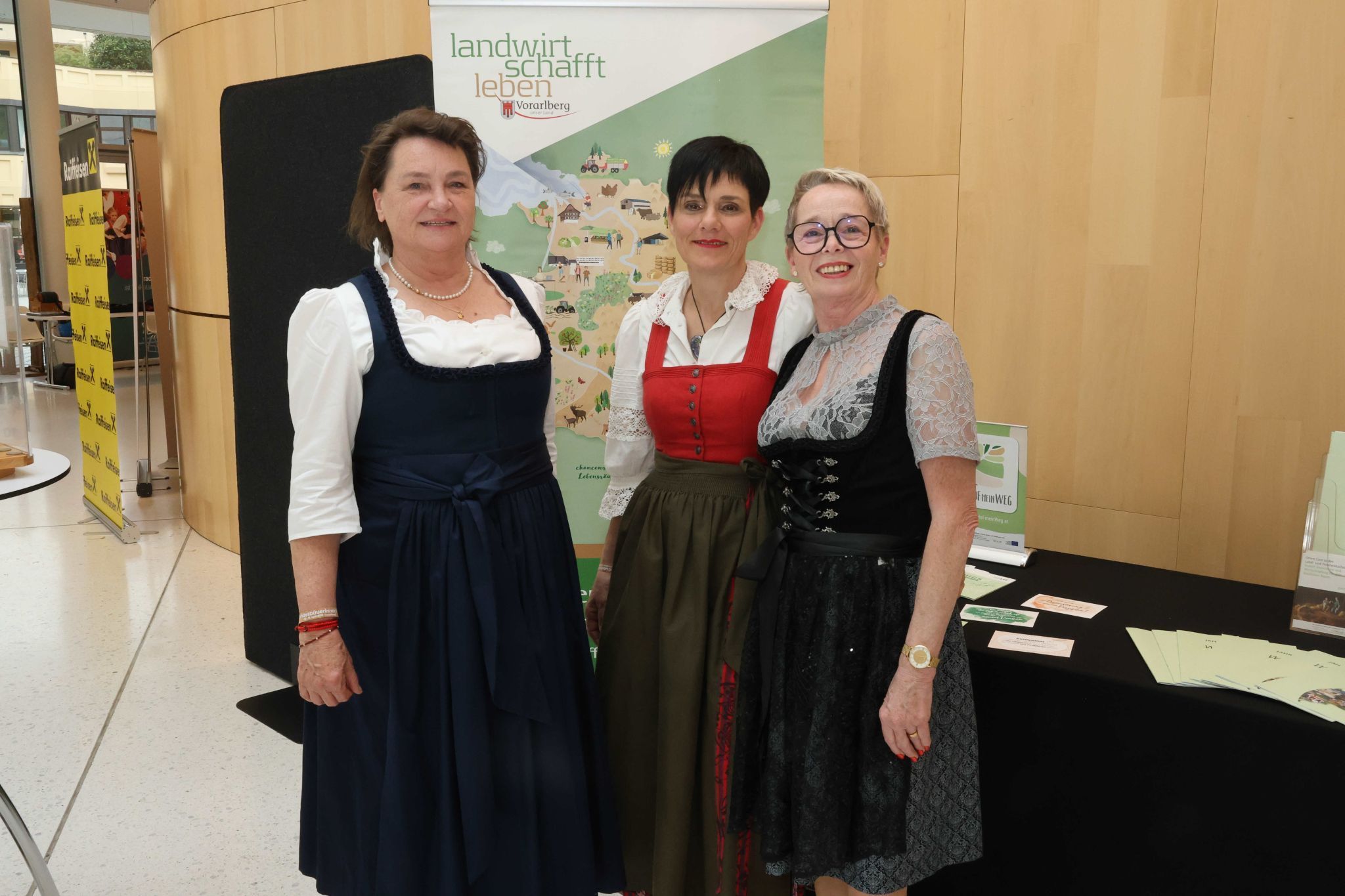 Ortsvorsteherinnen Elisabeth Pucher, Judith Heeb und Silvia Fröhle.