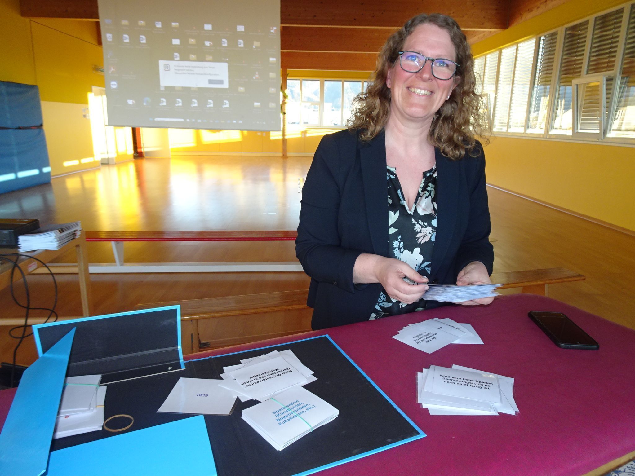 In ihren Schulungen vermittelt Nicole Böhler praxisnahes Wissen rund um Kinderschutz, Prävention und sichere Freizeitumfelder für Kinder und Jugendliche.