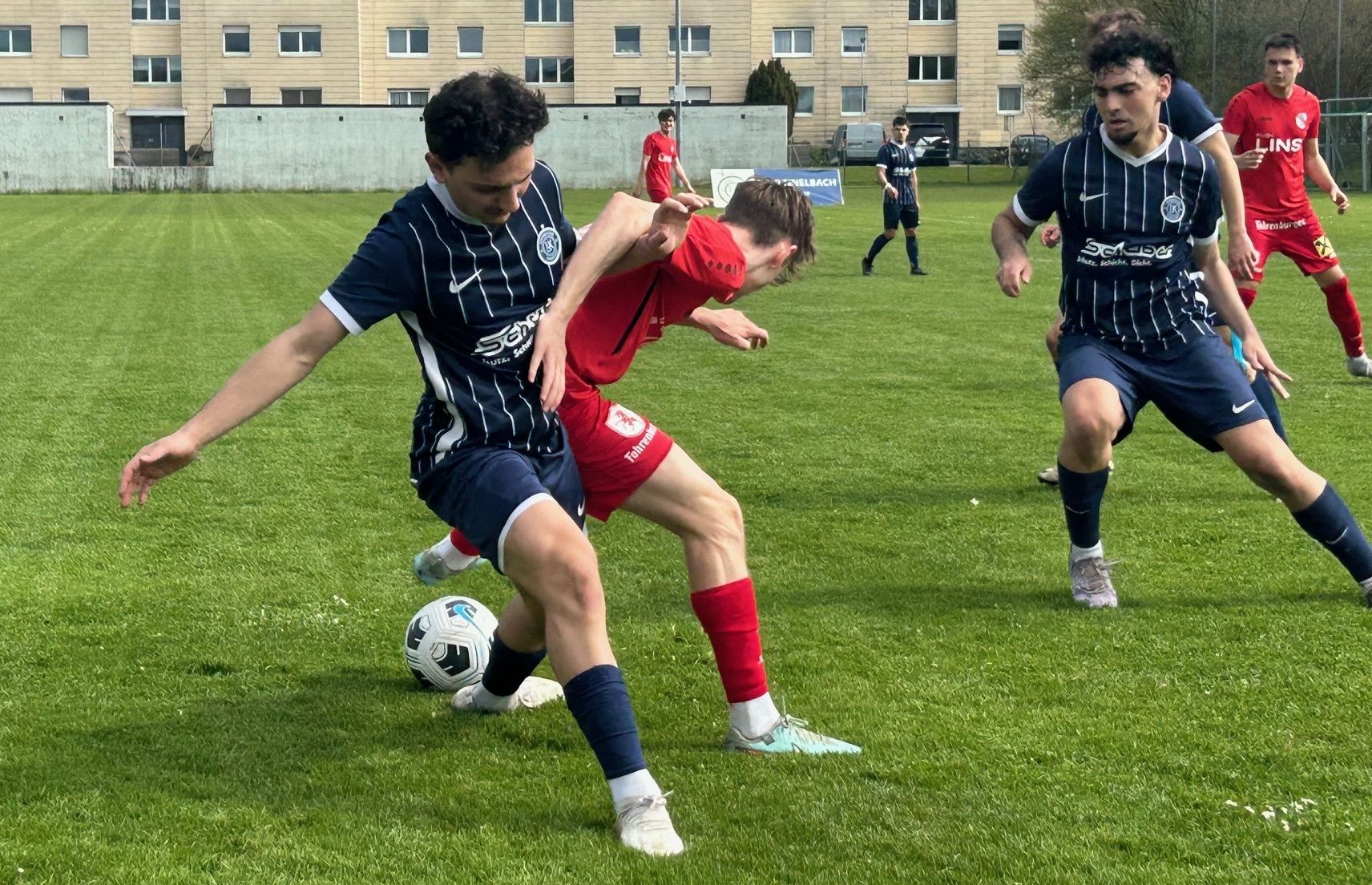 Die Kicker aus Kennelbach und Nüziders begegneten sich mit offenem Visier.