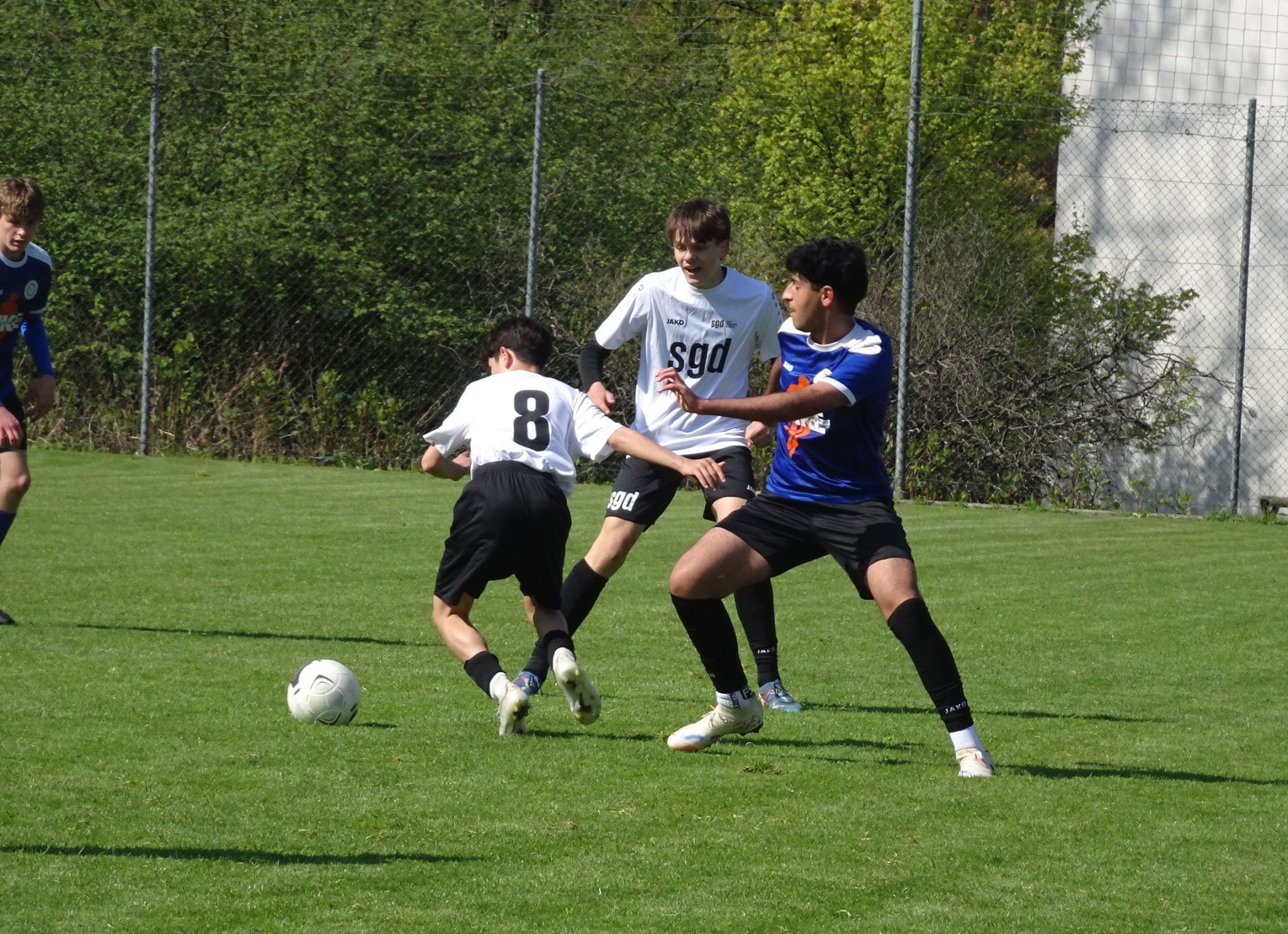 Die Mannschaften begegneten sich auf Augenhöhe und schenkten sich nichts.